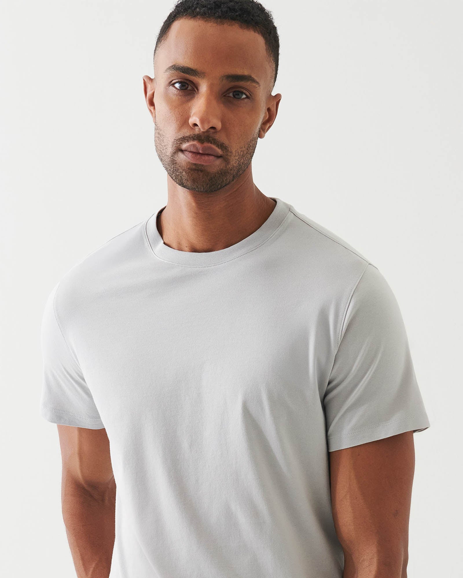 T-shirt à col haut