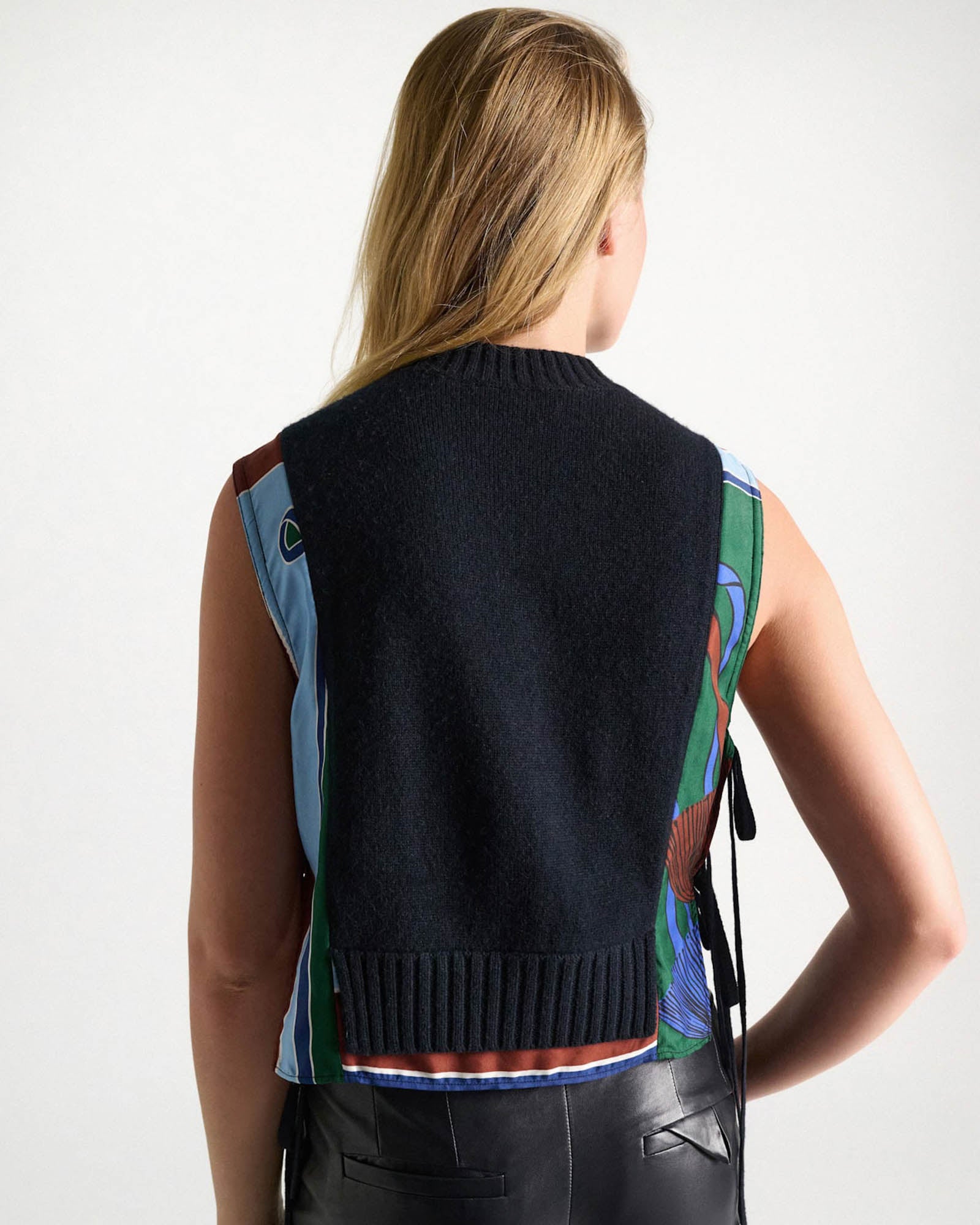 Foulard Statement Vest