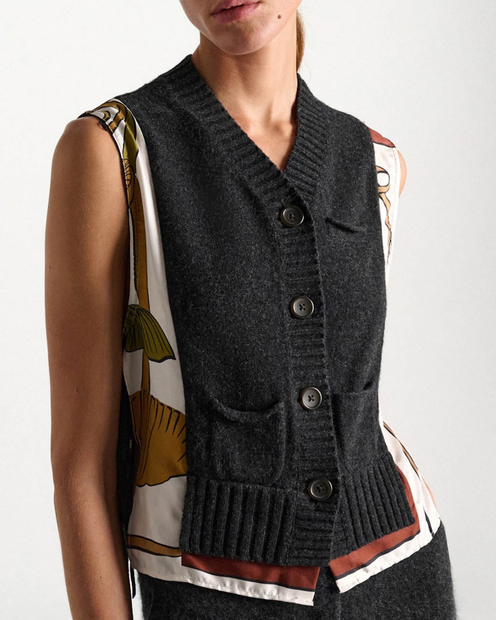 Foulard Statement Vest