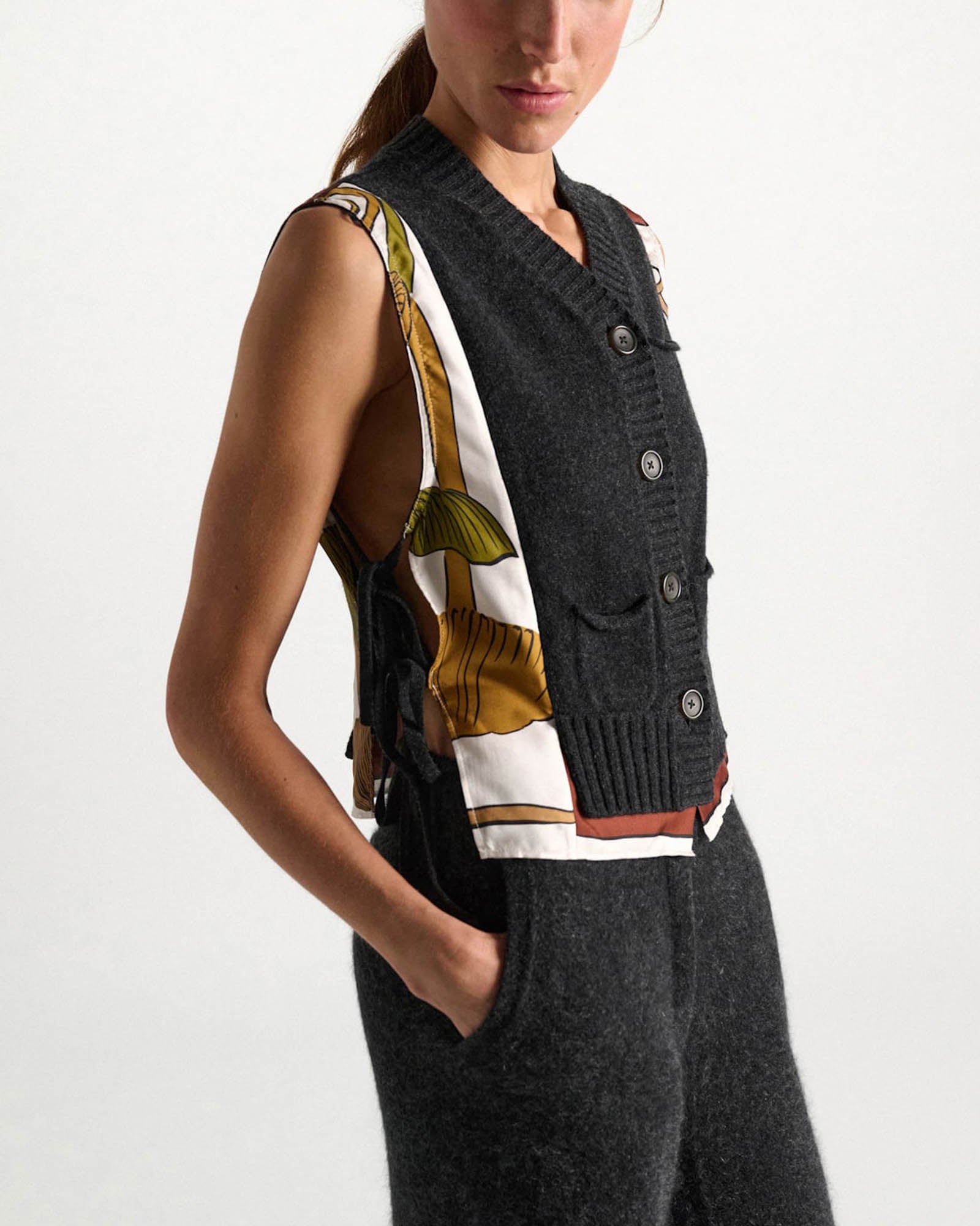 Foulard Statement Vest