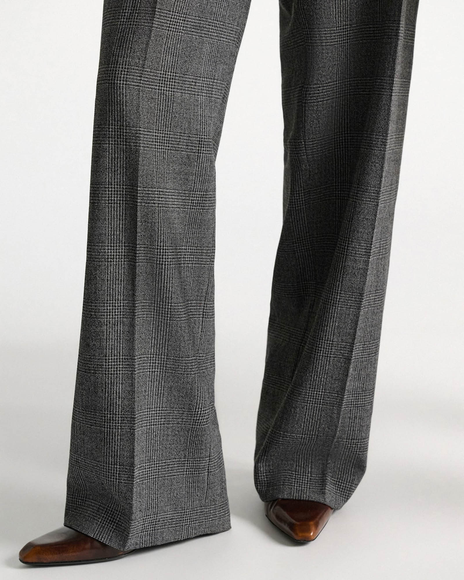 Graphic Twist Pant