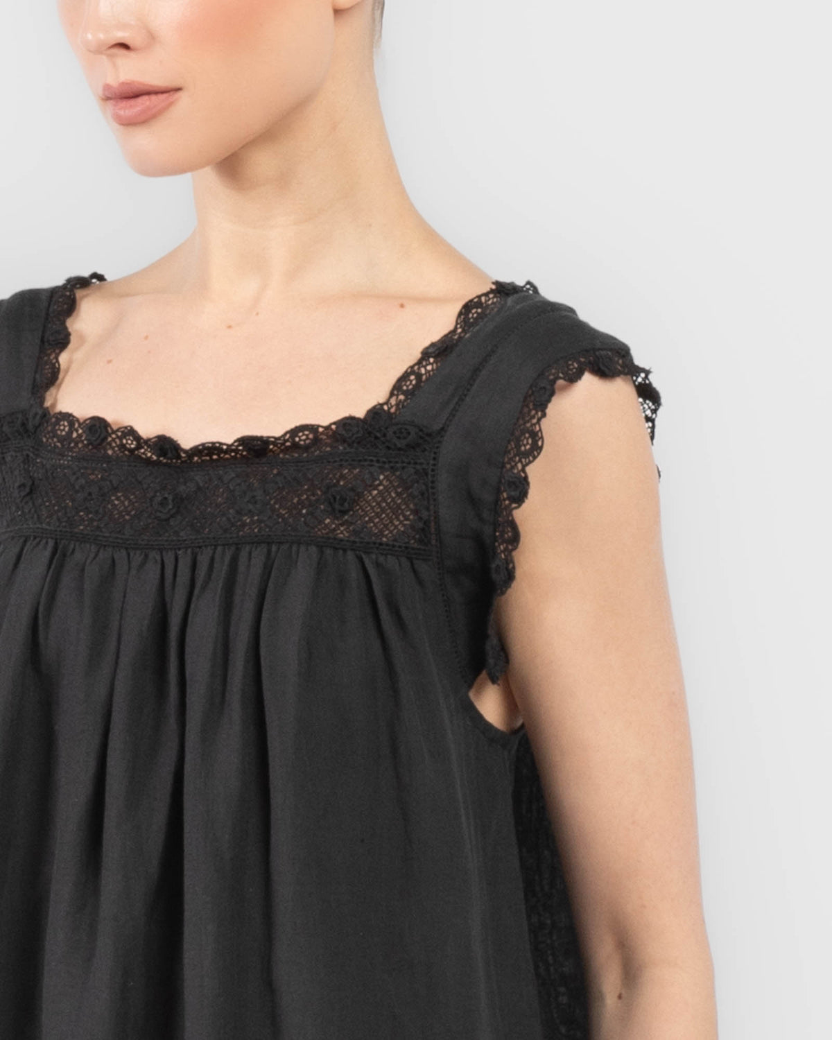 DEN Almadia Dress DEN Almadia Dress