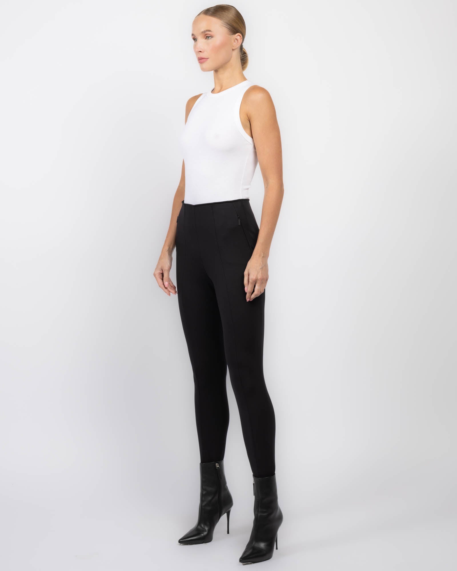 Leggings compacts à étriers