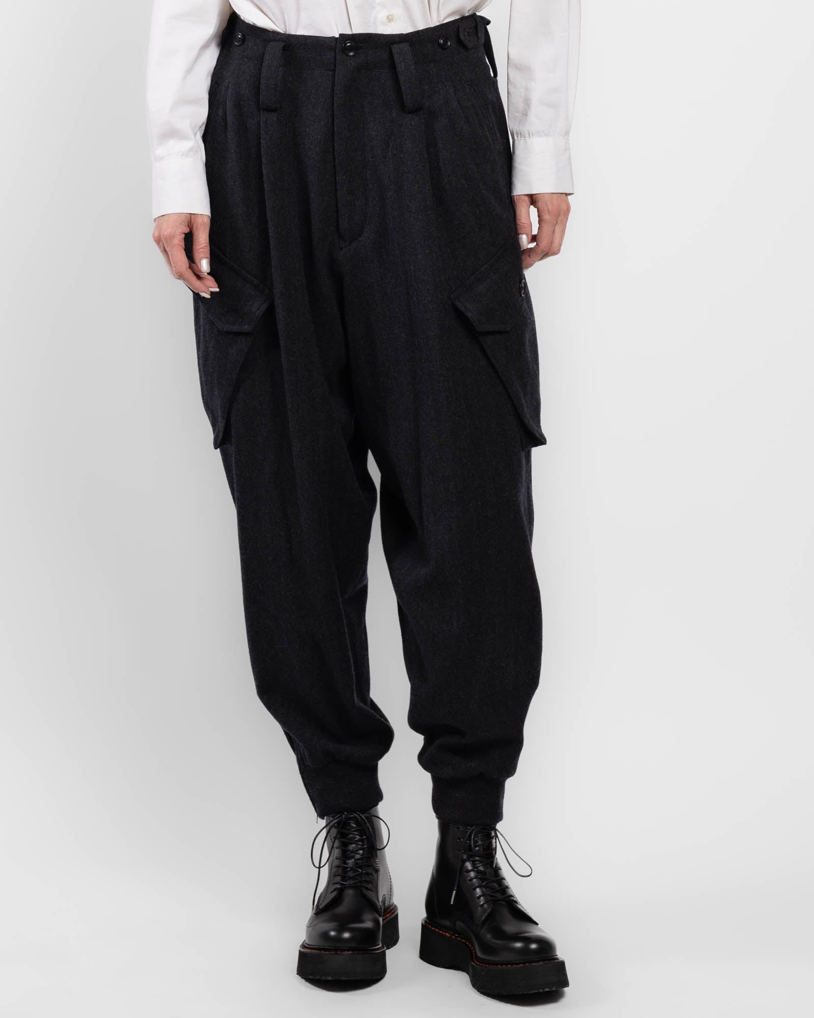 Pantalon à ourlet côtelé en U