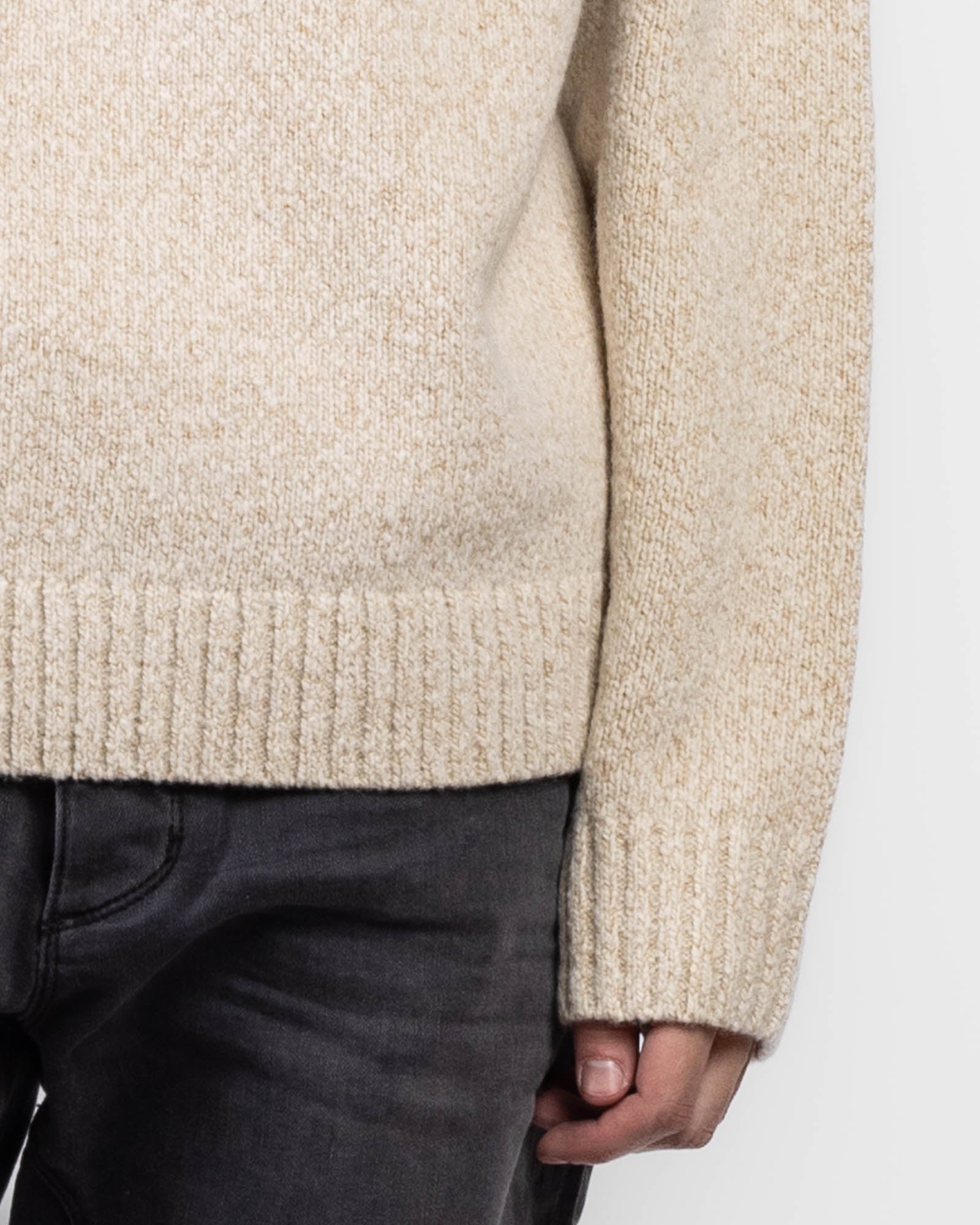 Pull zippé à manches longues