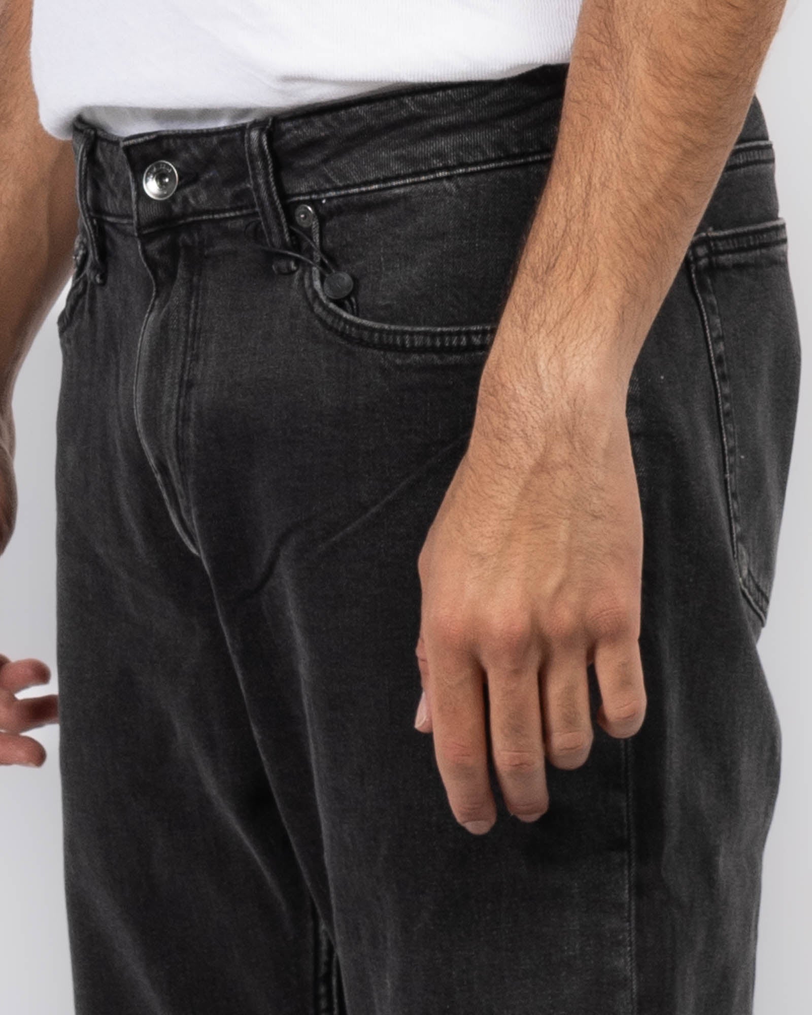 Fit 3 Authentic Jeans