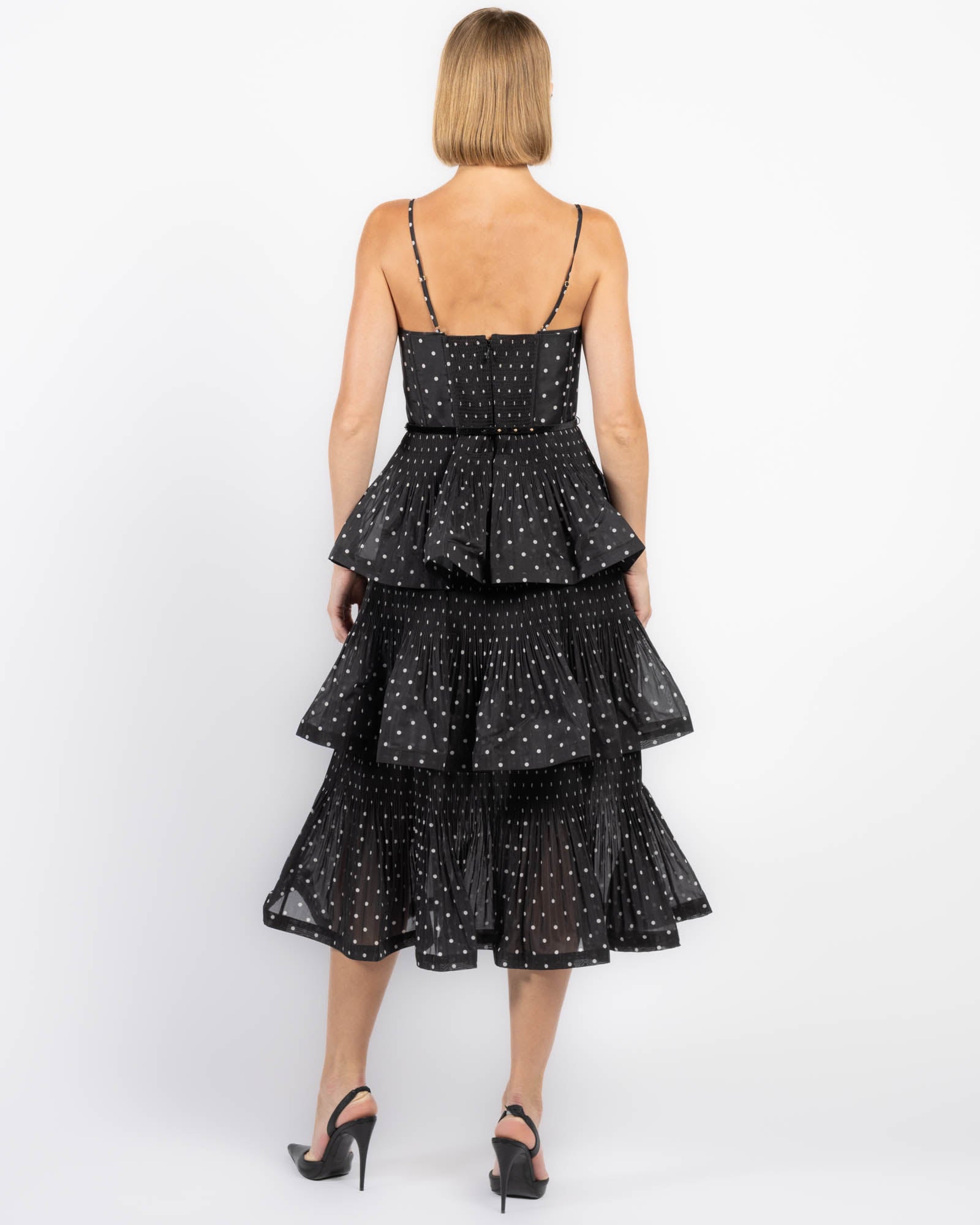 Robe plissée à volants