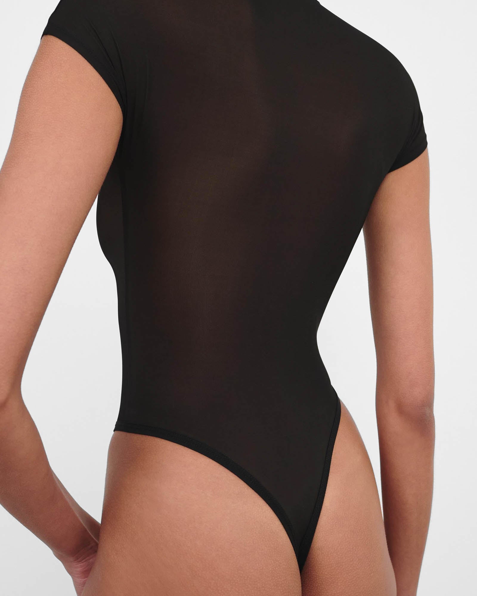 Body transparent à manches courtes