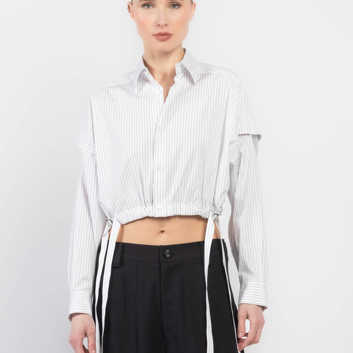 UJOH Double Belt Crop Shirt