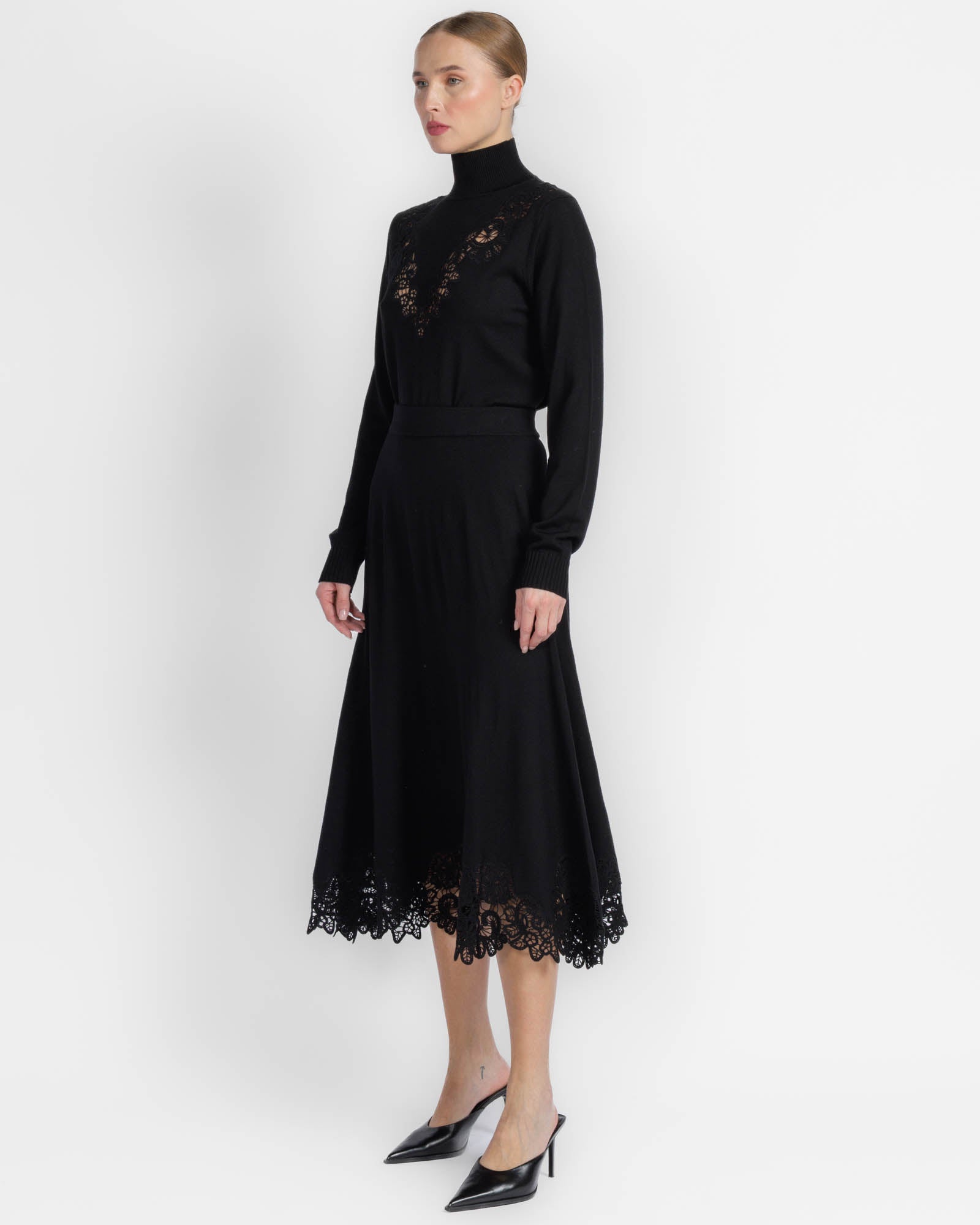 Valiant Lace Skirt