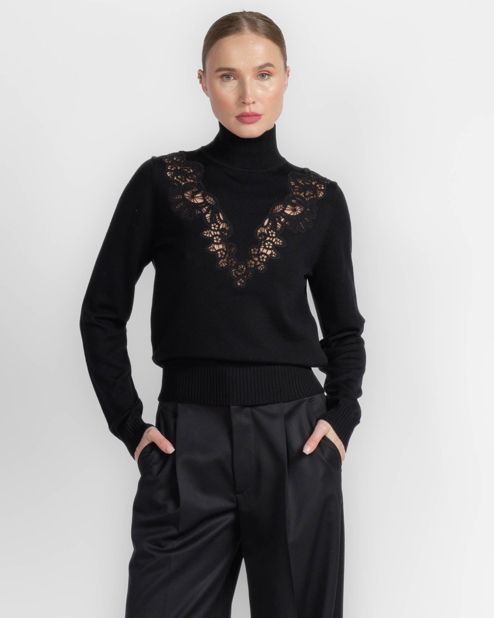 Valient Lace Turtleneck