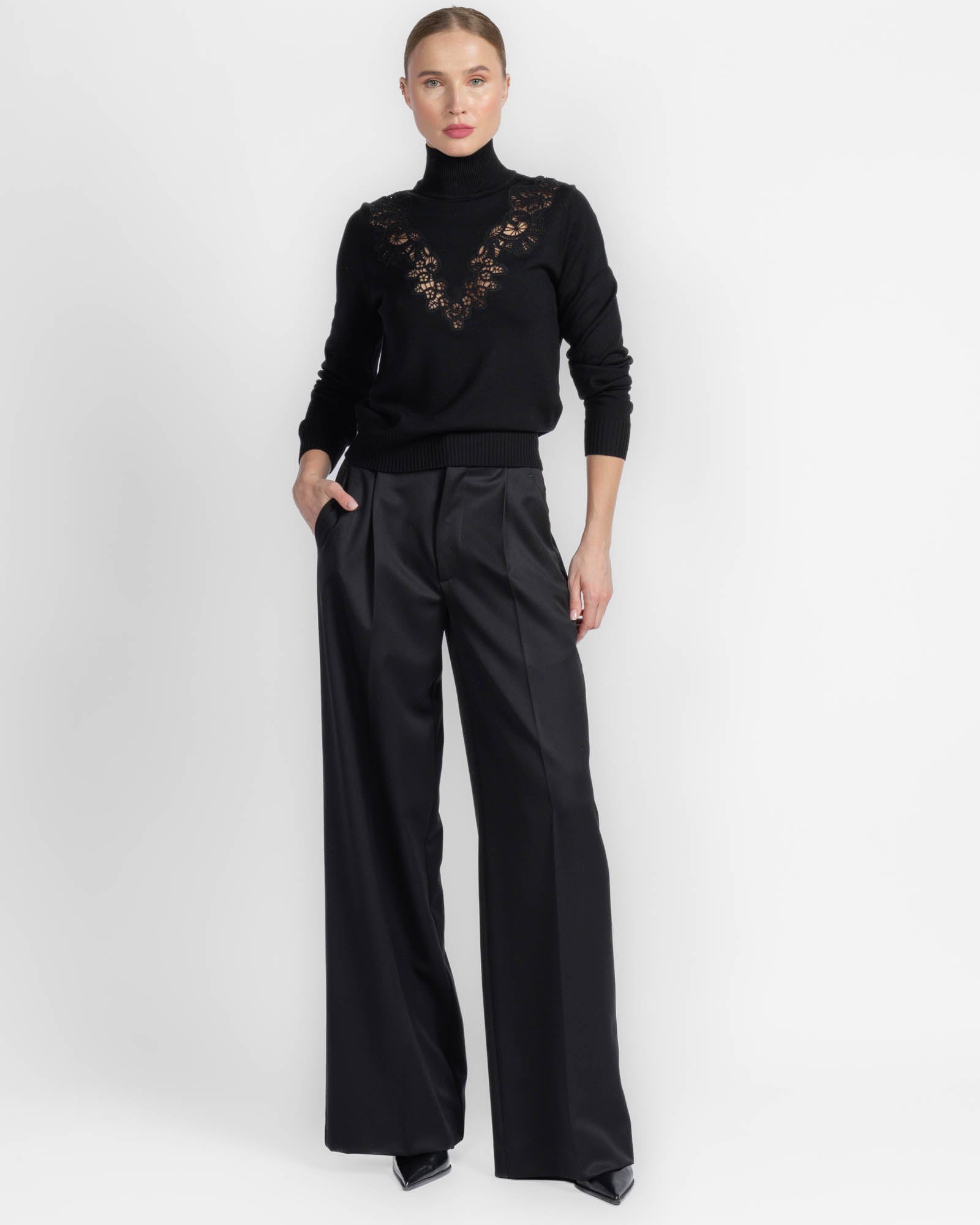 Valient Lace Turtleneck