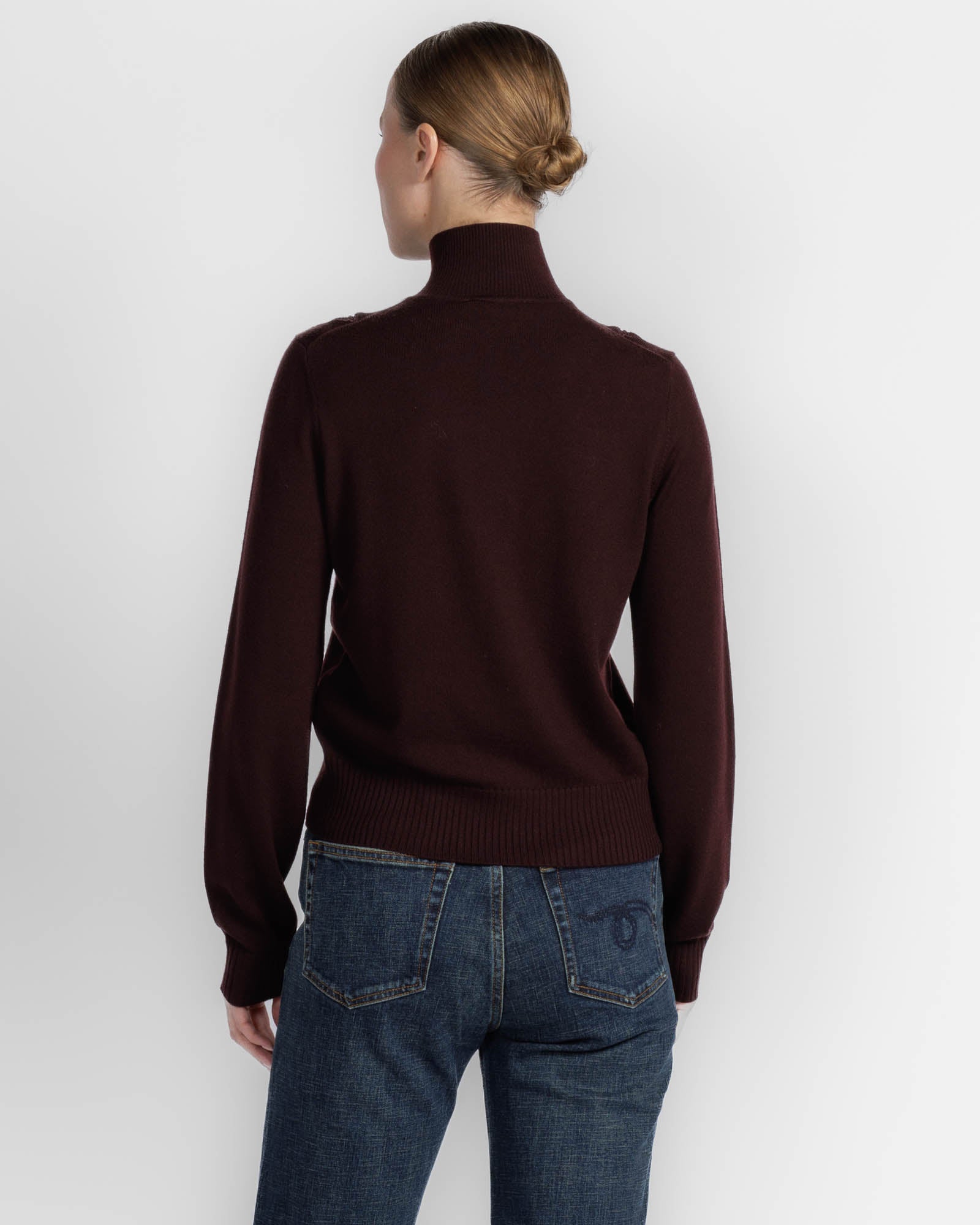 Valient Lace Turtleneck