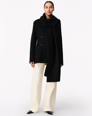 Manteau court à écharpe