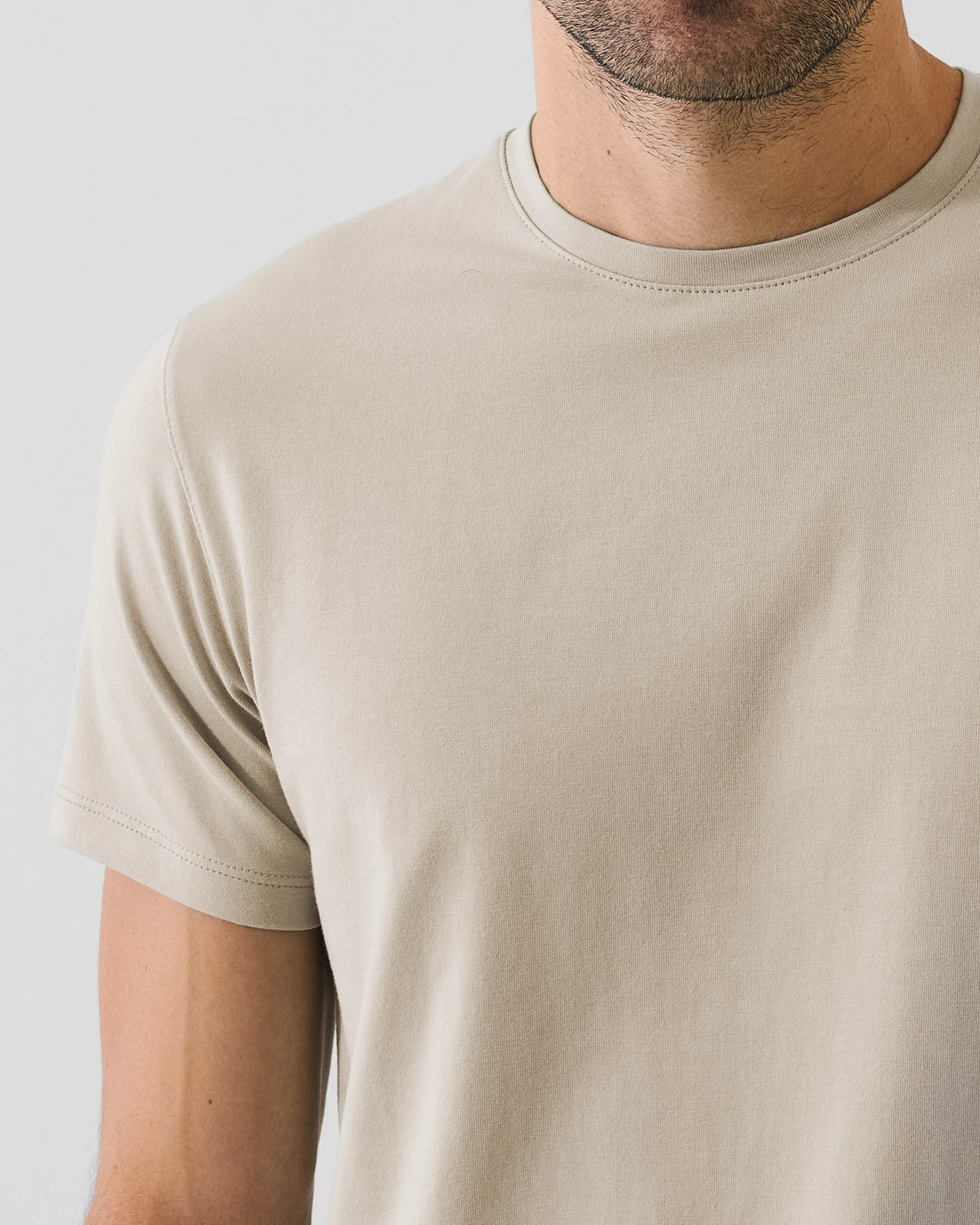 T-shirt ras du cou extensible à manches courtes