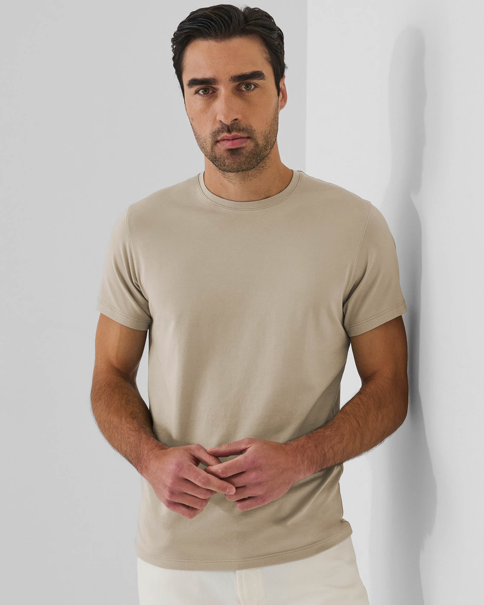 T-shirt ras du cou extensible à manches courtes