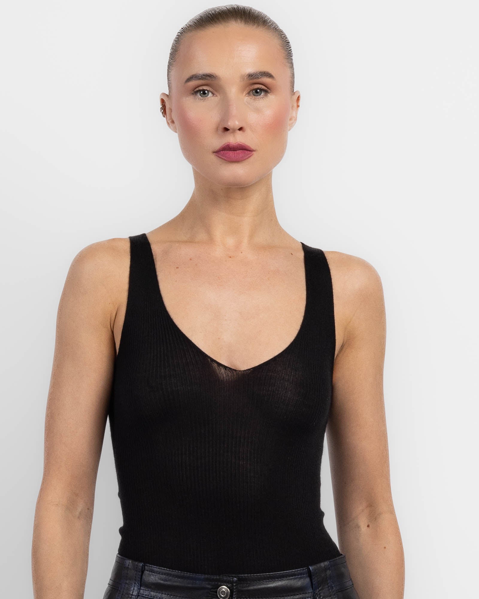 Débardeur côtelé à col en V