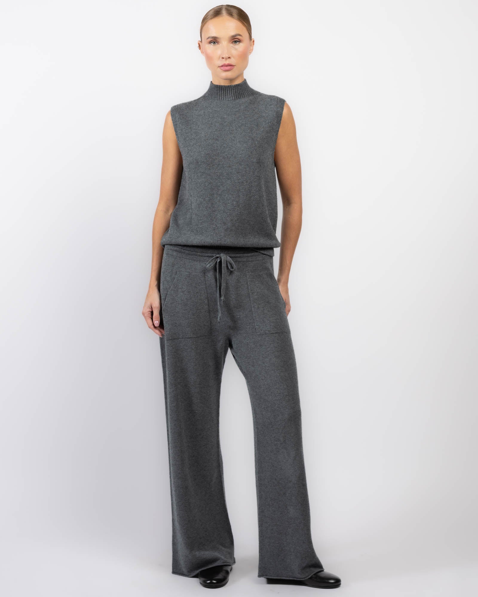 ALPINI Sleeveless Turtleneck Sweater