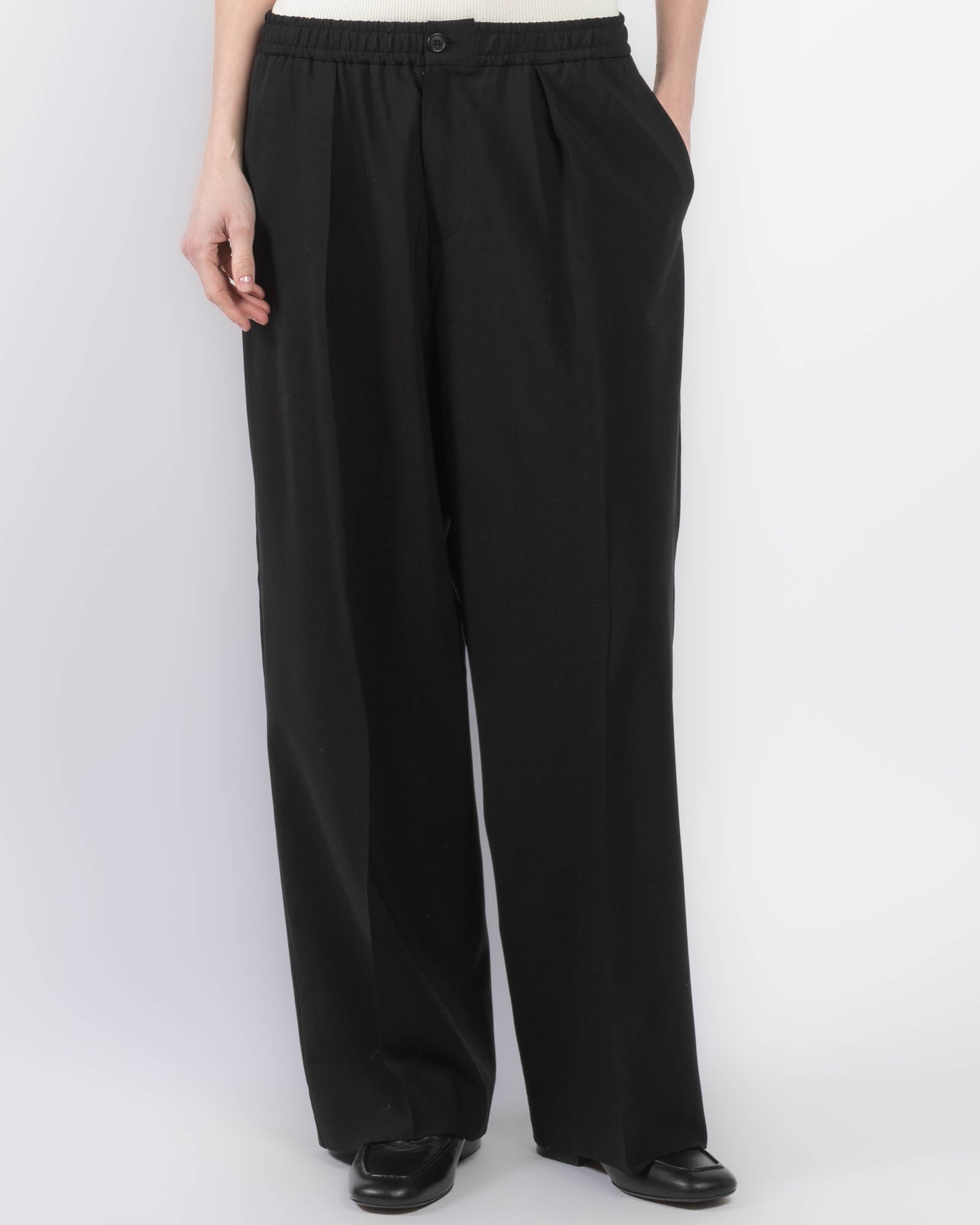 Pleated Long Pants