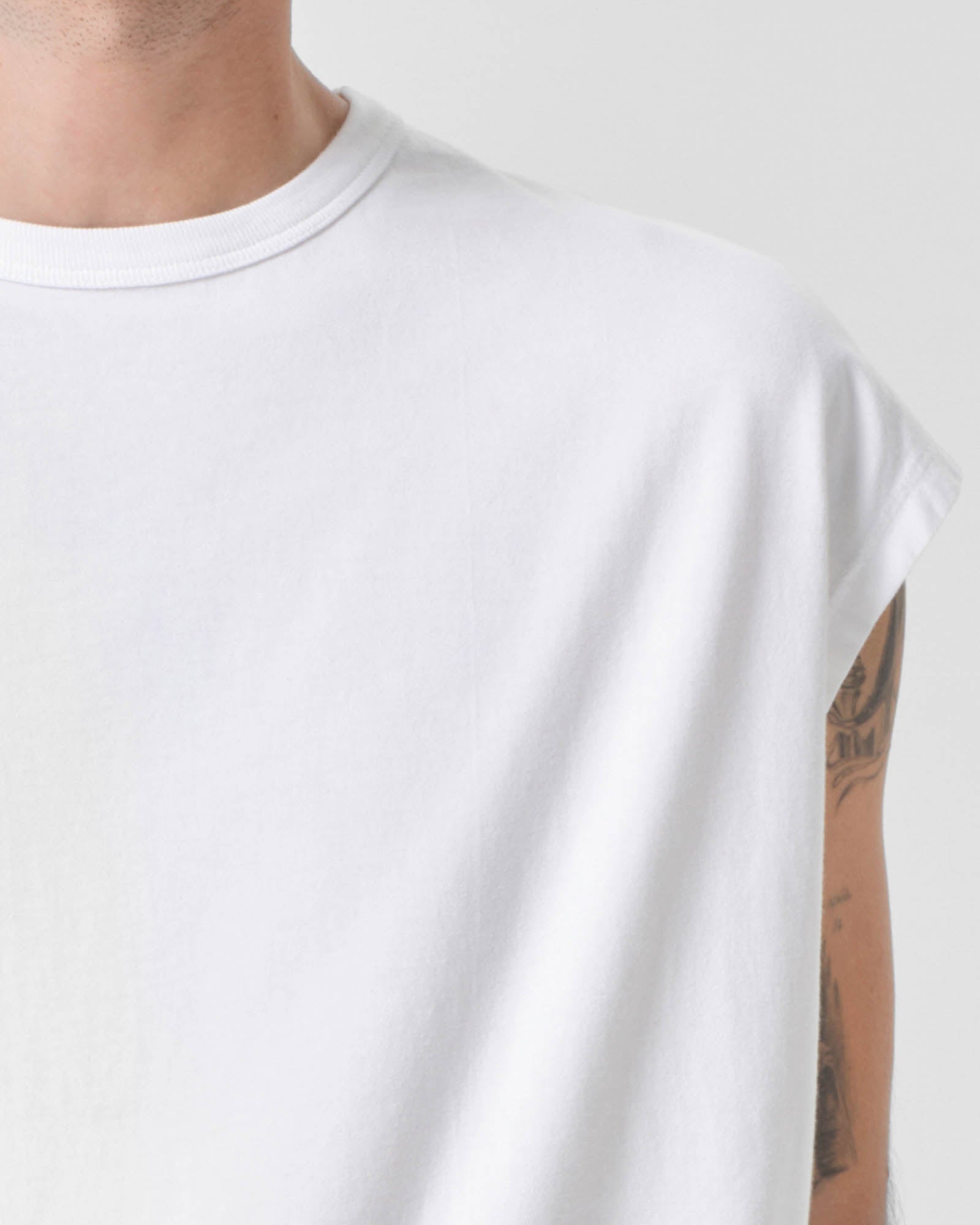 Leonard Sleeveless Tee