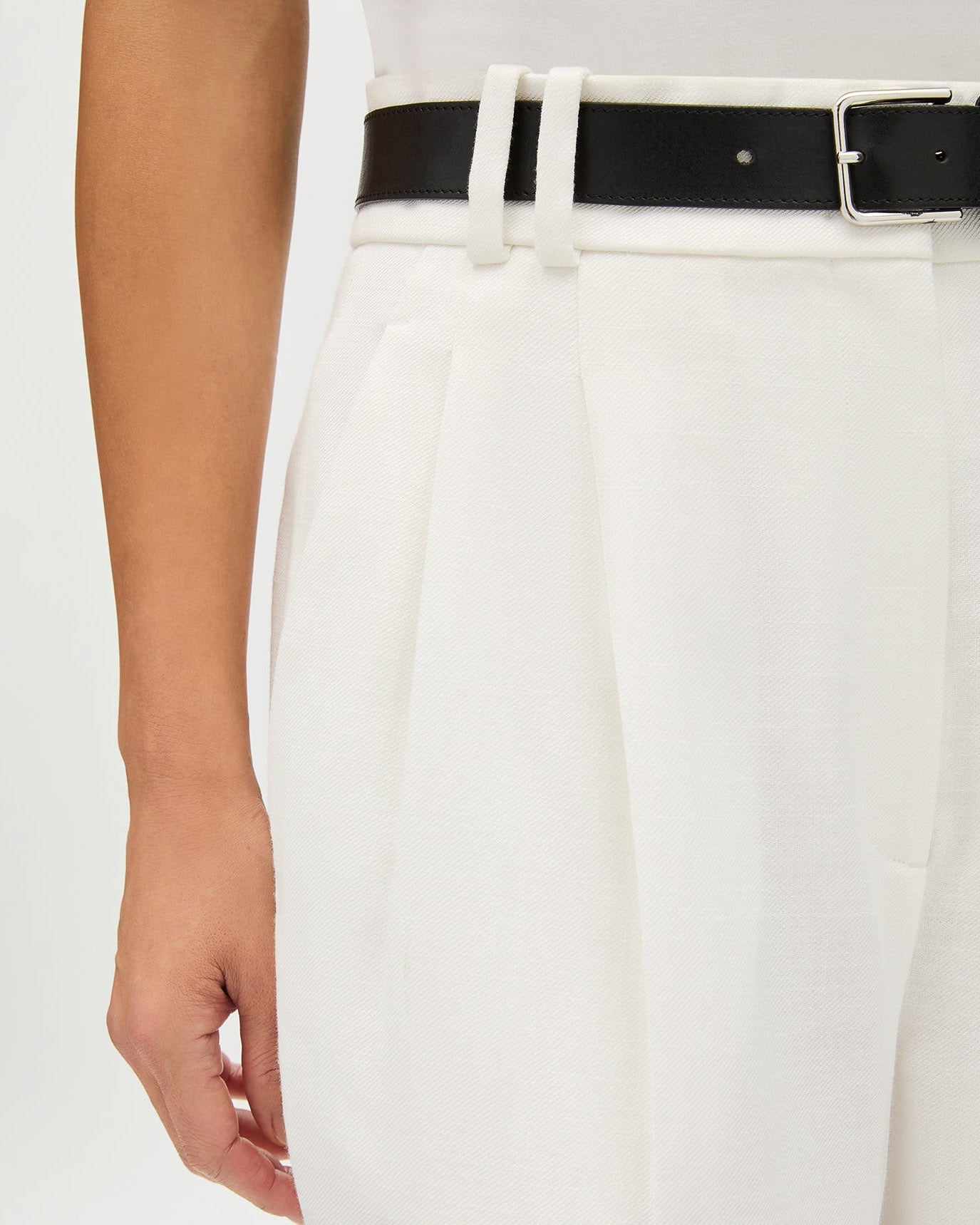 High Waisted Pleated Trouser
