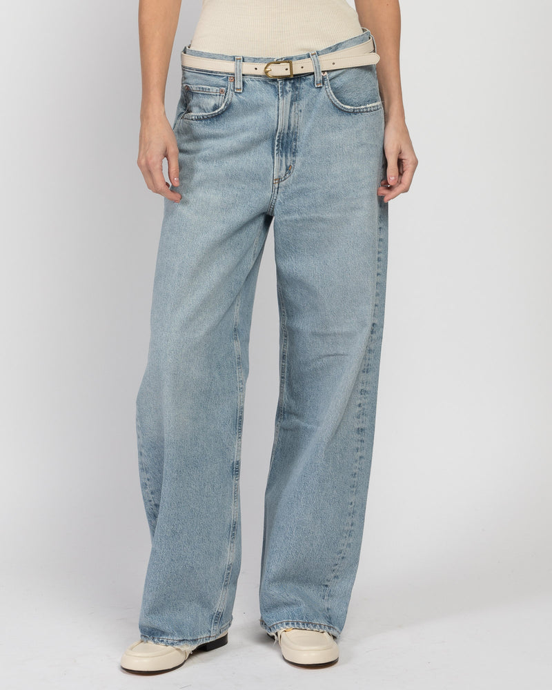 Low Curve Jeans