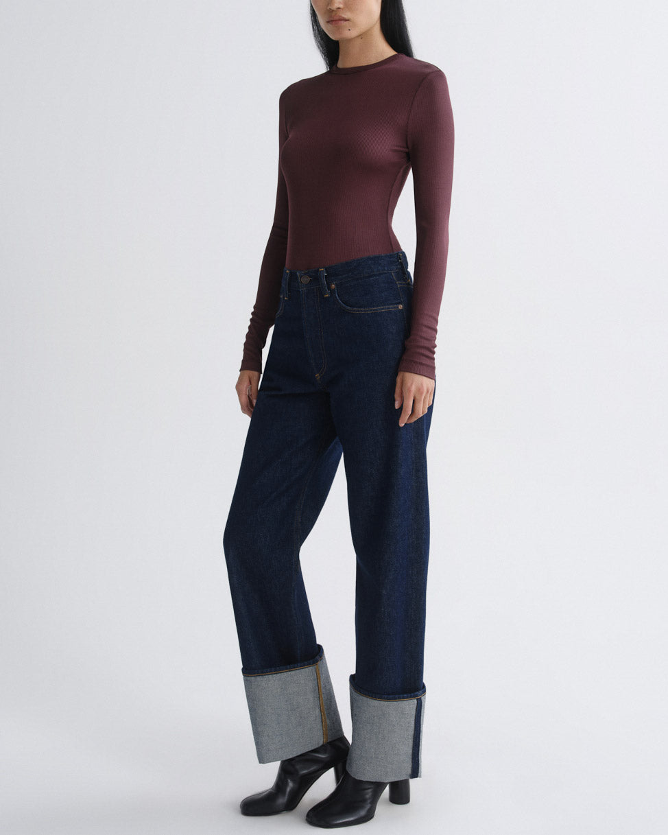 Delphi Slim Tee