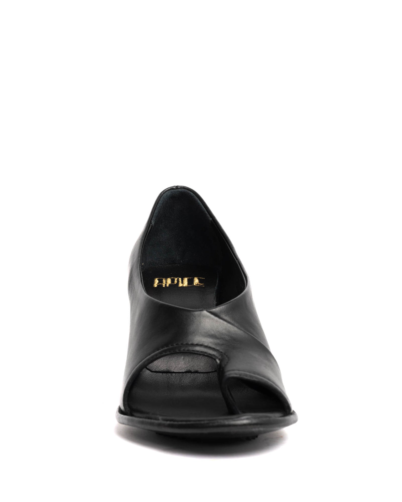 Ada Rivet Shoe