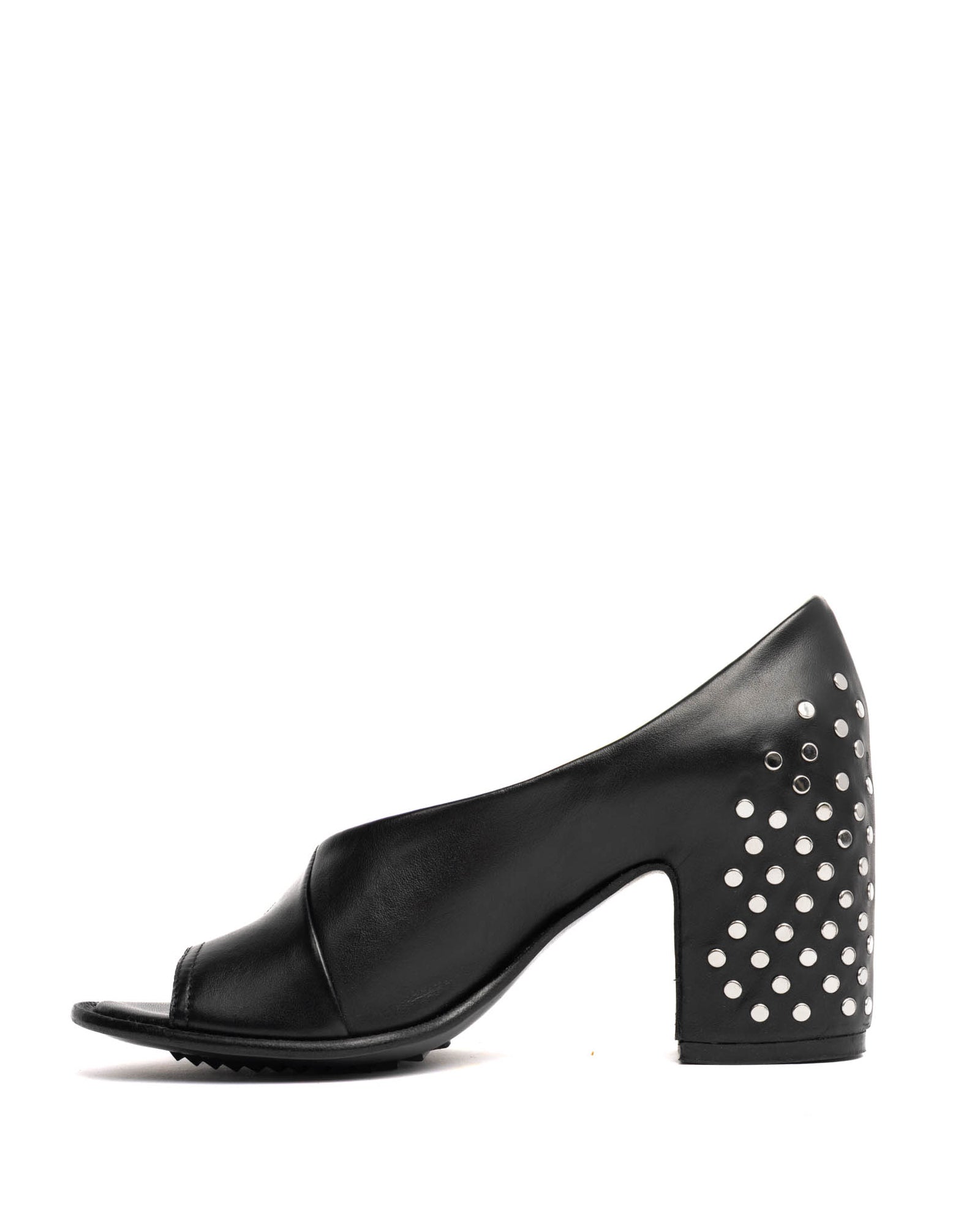 Ada Rivet Shoe