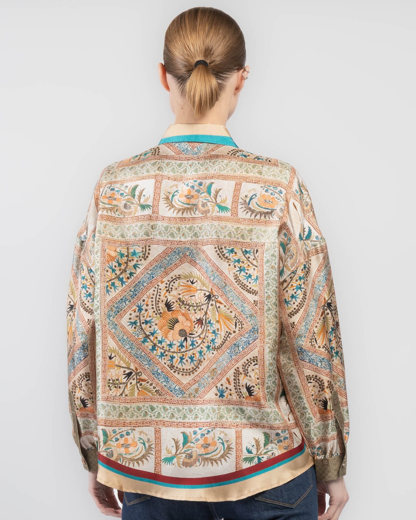 Chemise à manches longues