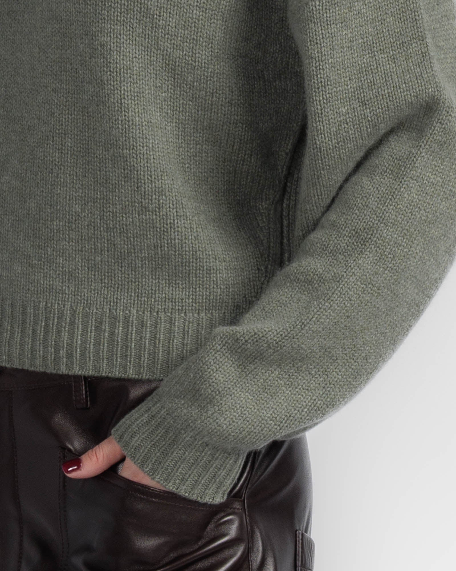 Anong Mockneck Sweater