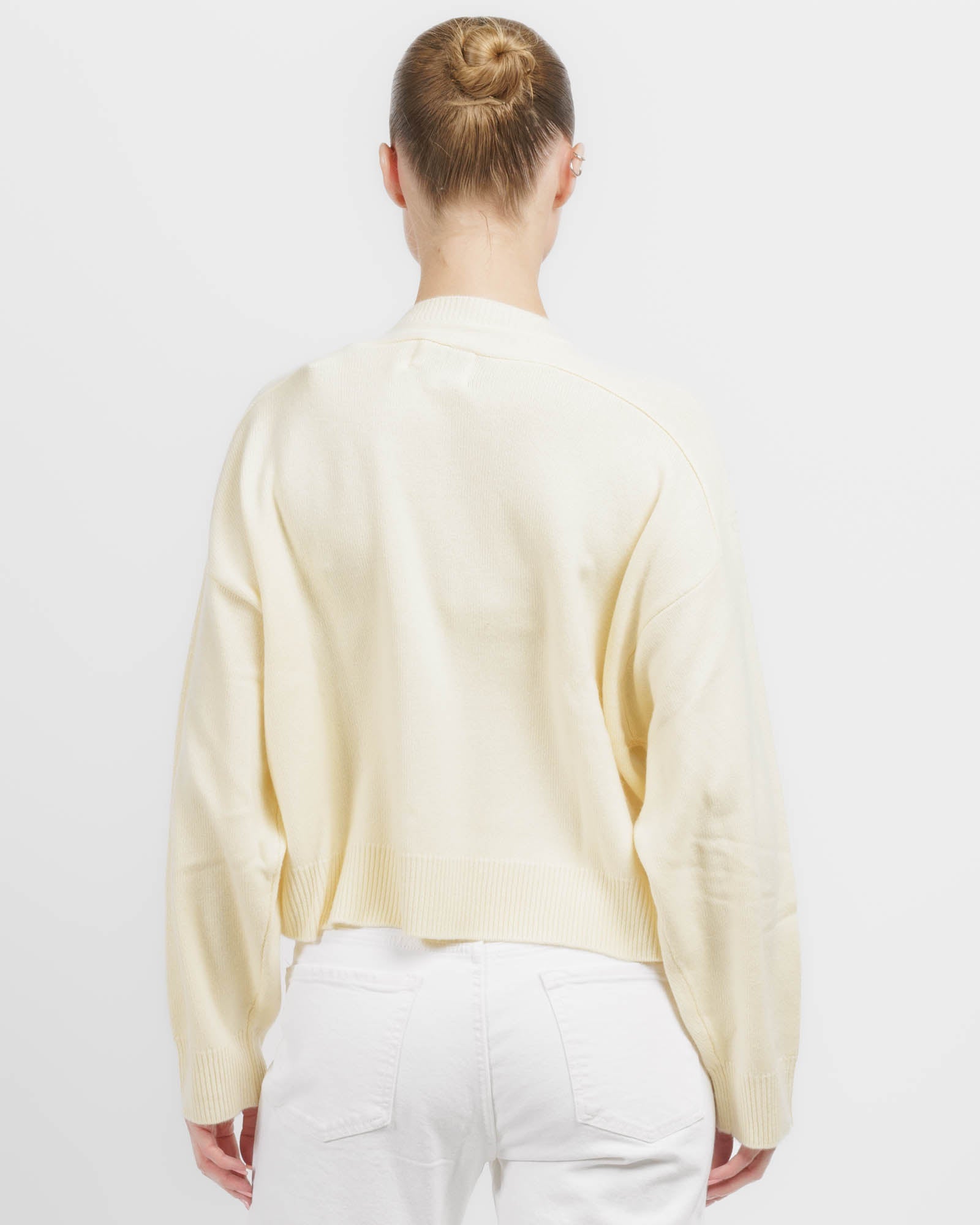 Anzor V-neck Sweater