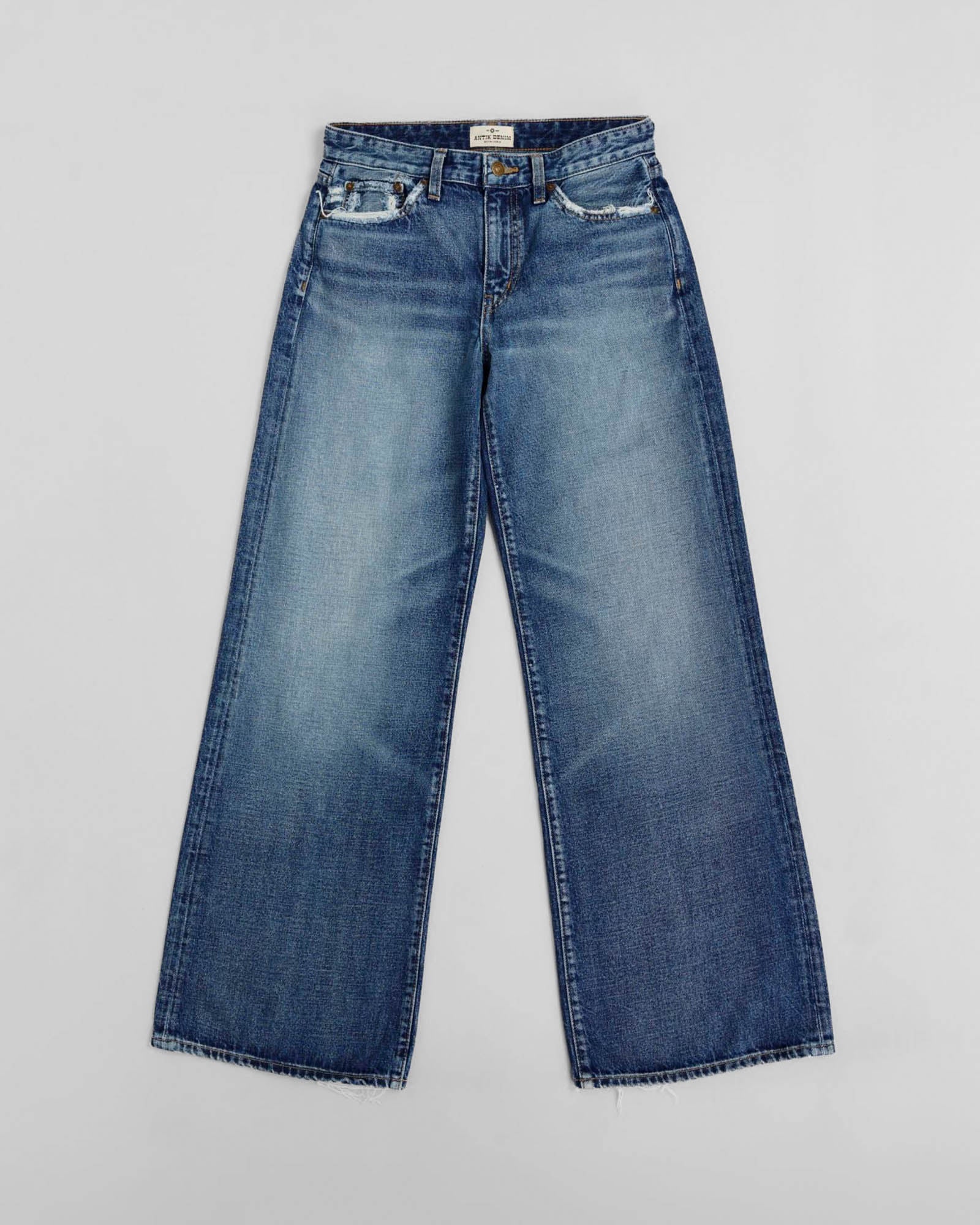 Relaxed Straight Jeans