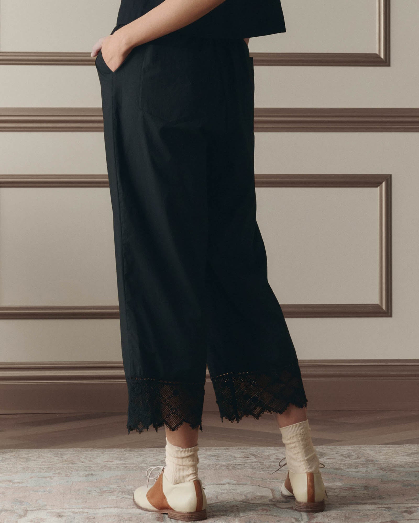 Rosette Crochet Pant