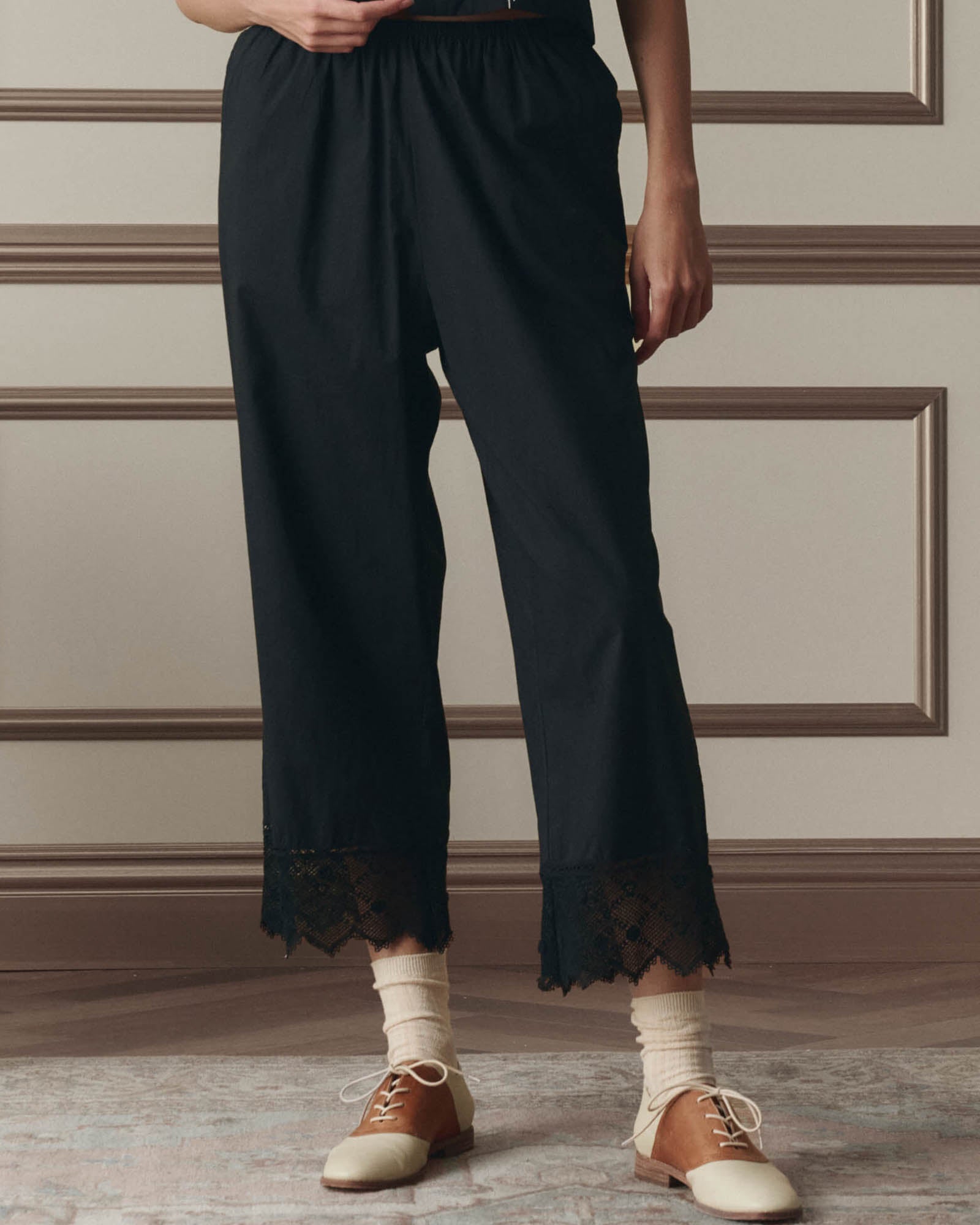Rosette Crochet Pant