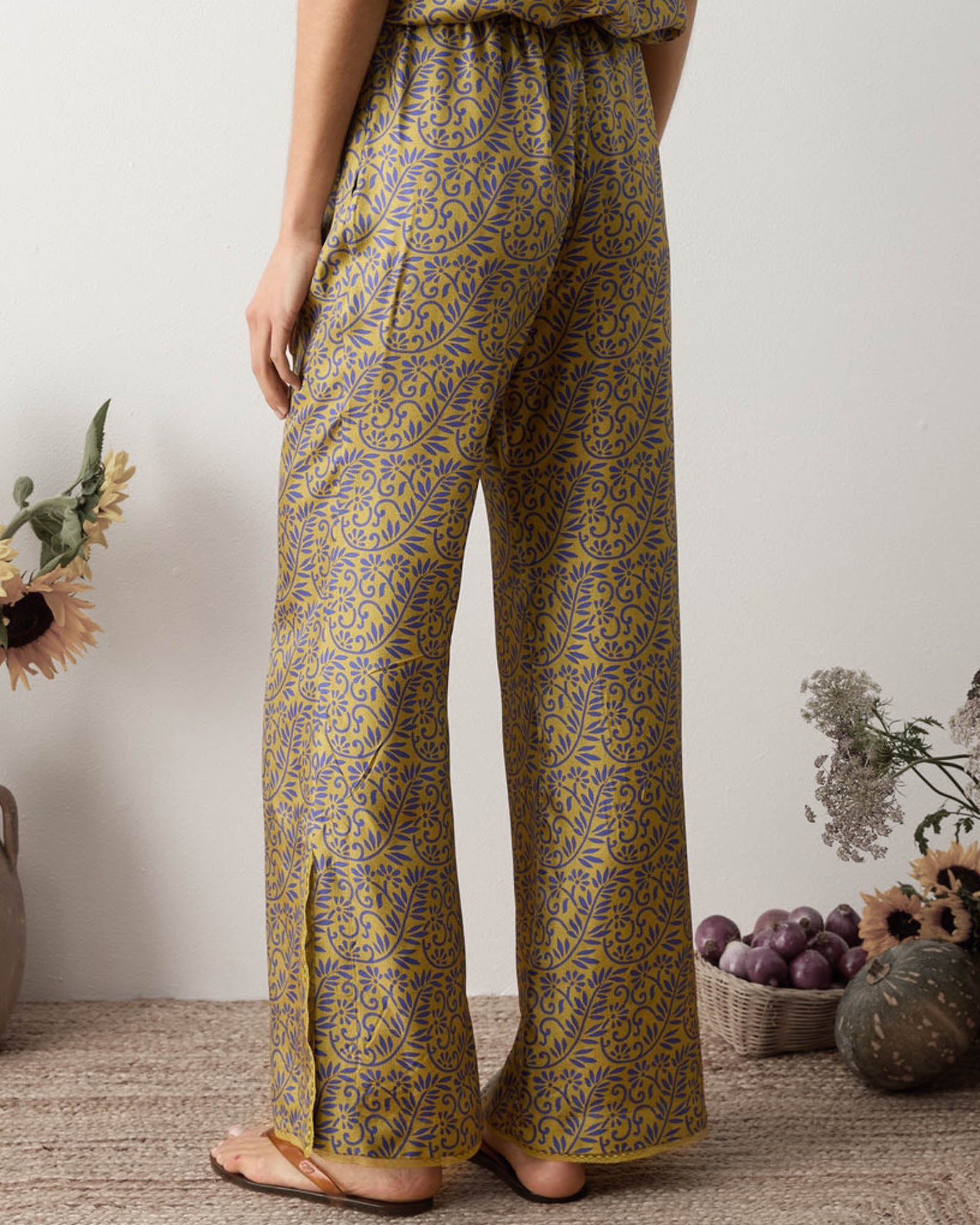 Verve Drawstring Split Pant