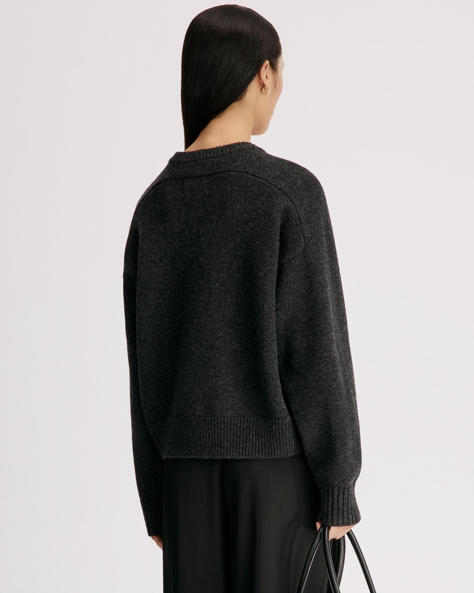Breha Piping Sweater