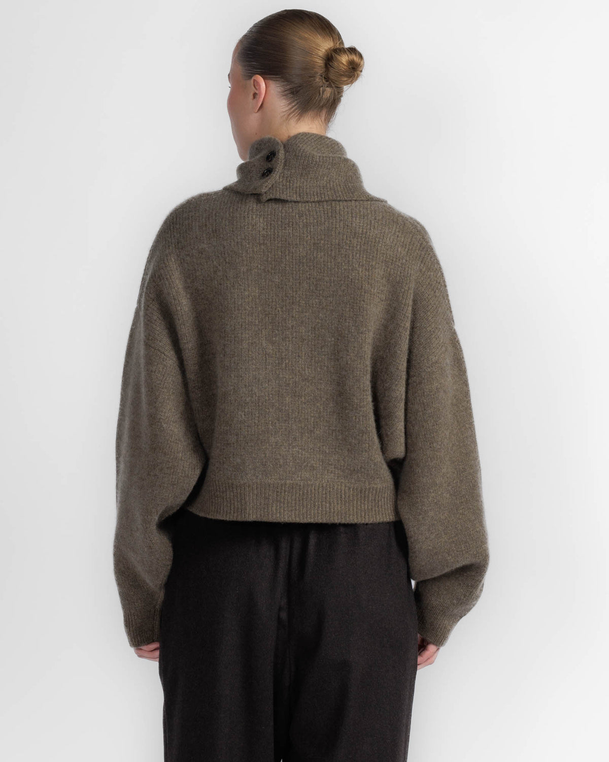 Derios Cardigan With Scarf