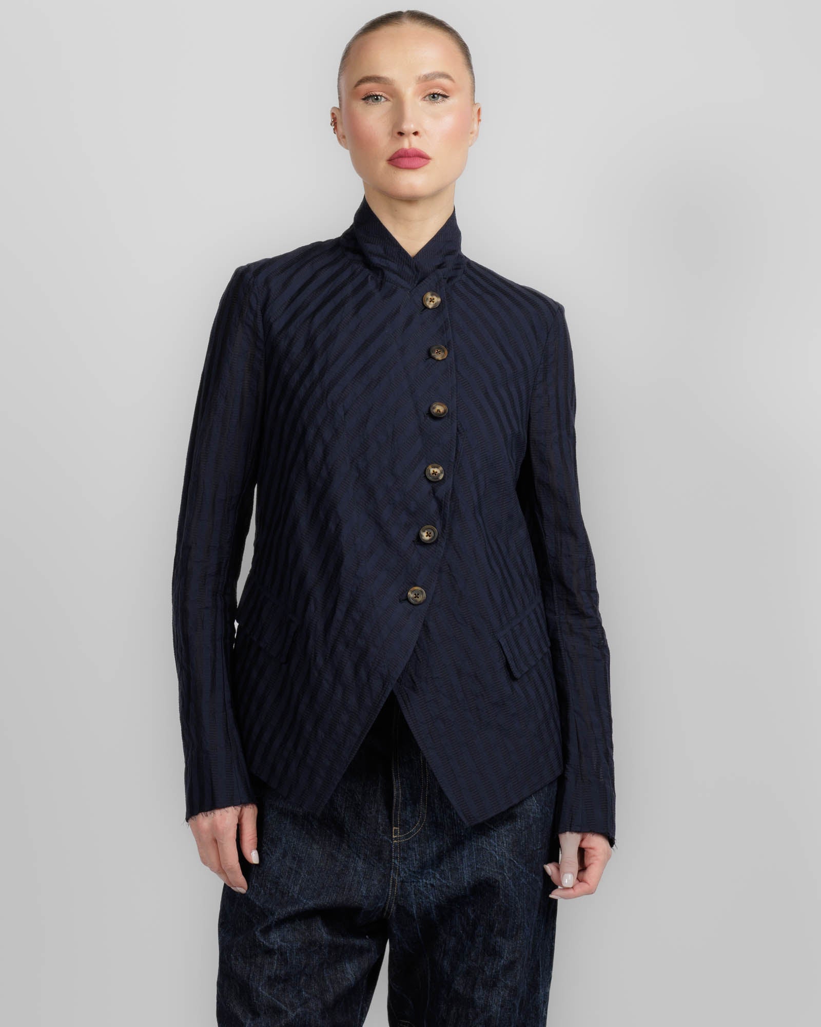 1/2 Lined Cutaway Jacket
