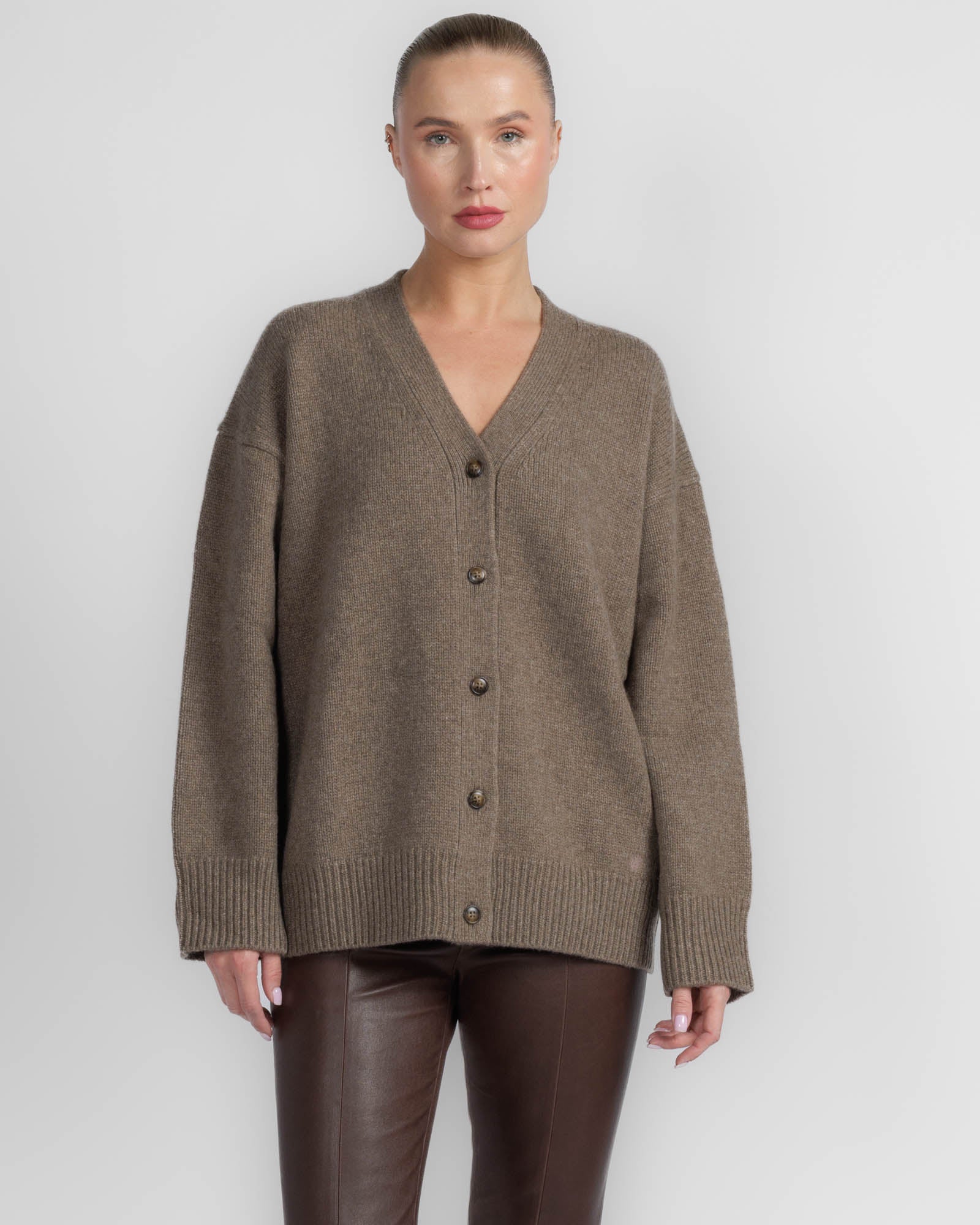 Duca V-Neck Cardigan