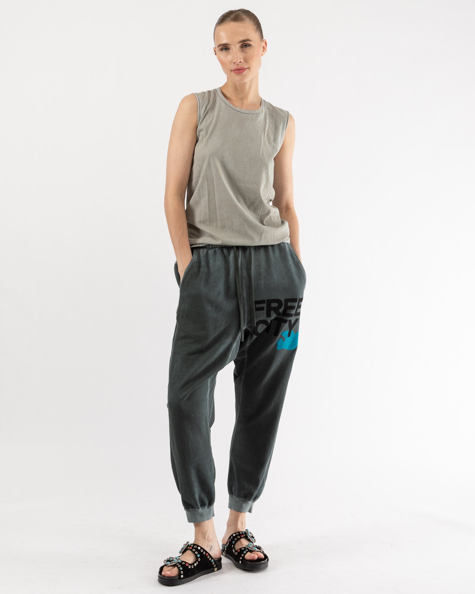 EDGY CUT TANK TOPS！CLANE CLANE（クラネ）の「CLANE EDGY CUT TANK TOPS（タンクトップ