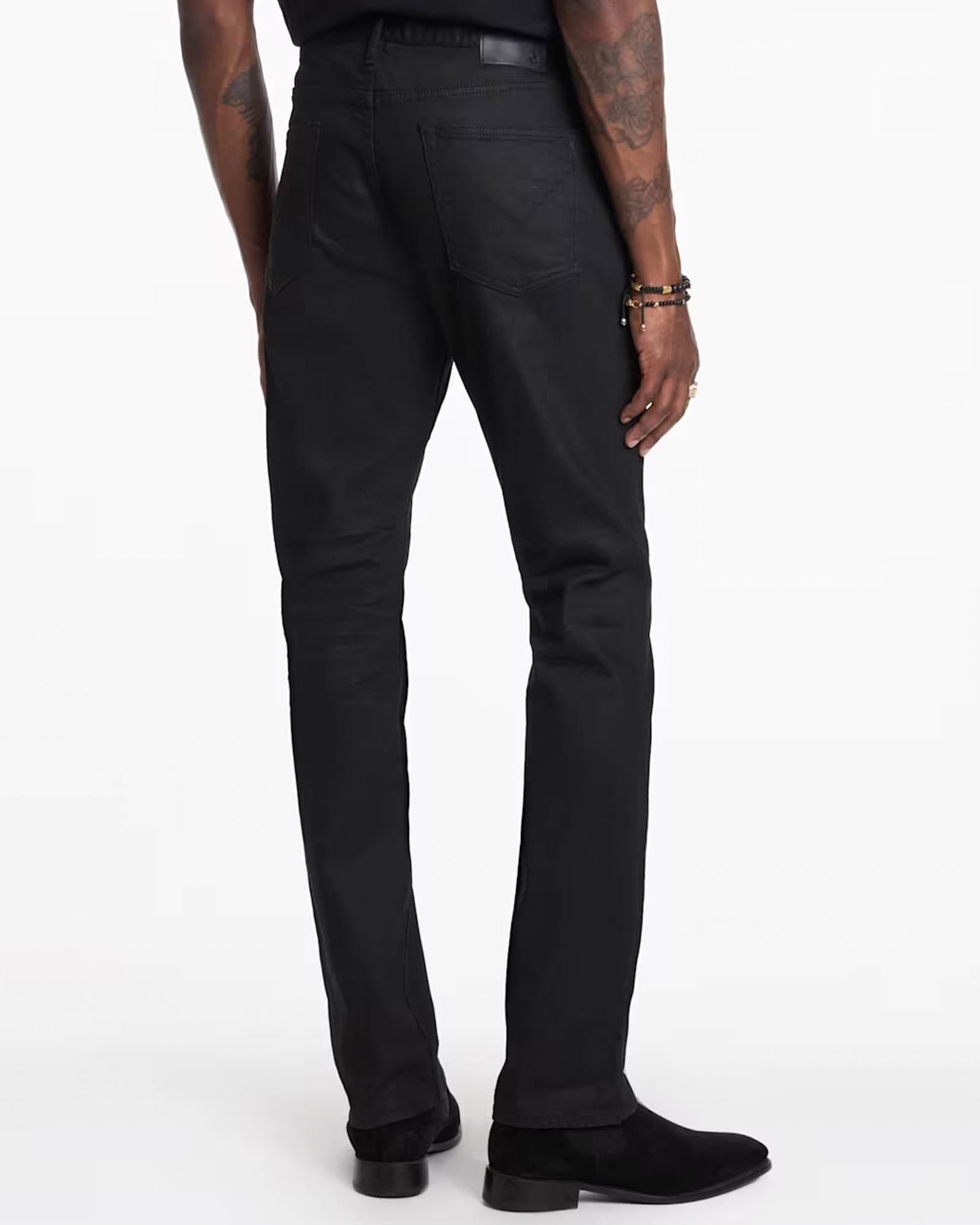 J701 Fit Jeans