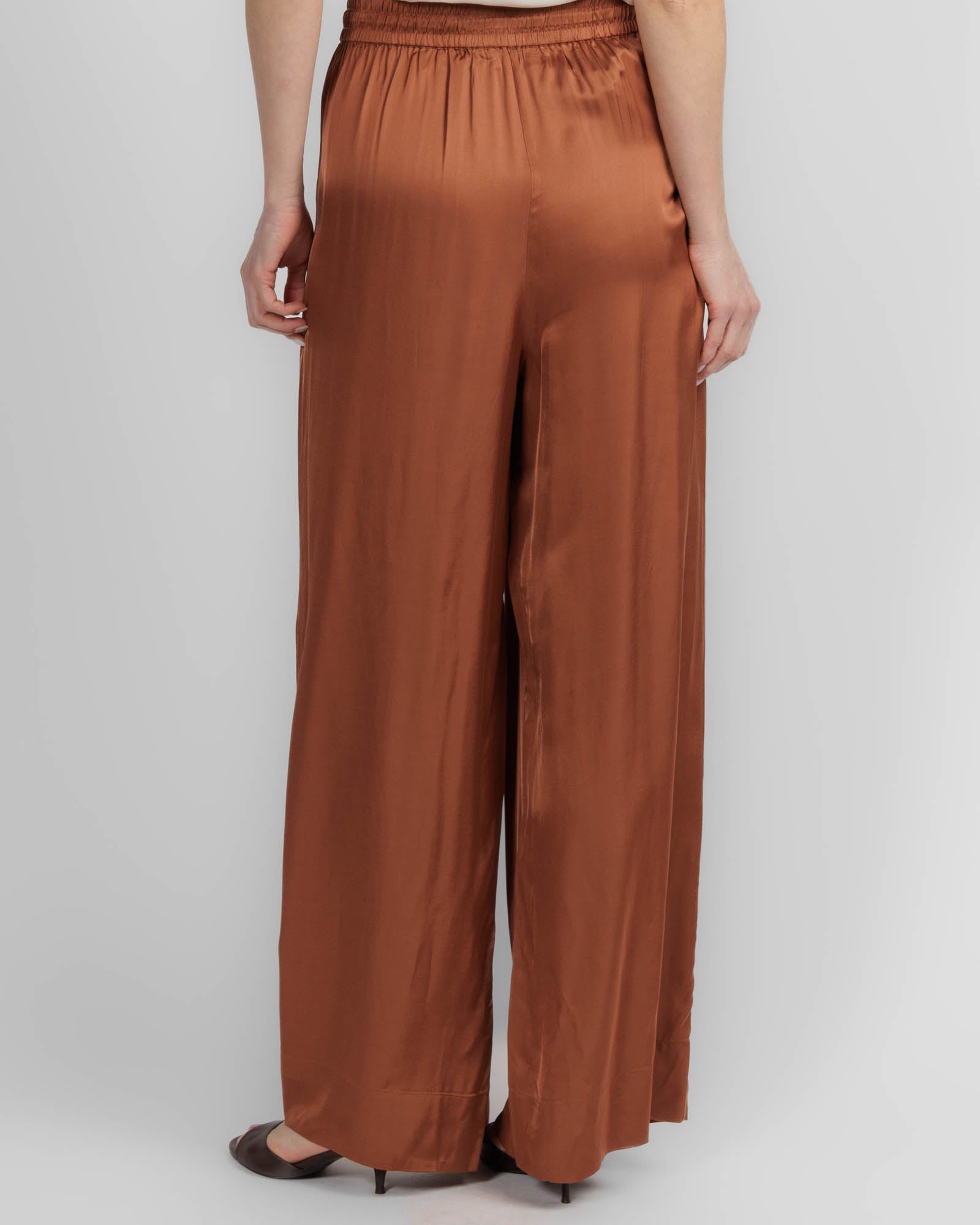 Julissa Pant