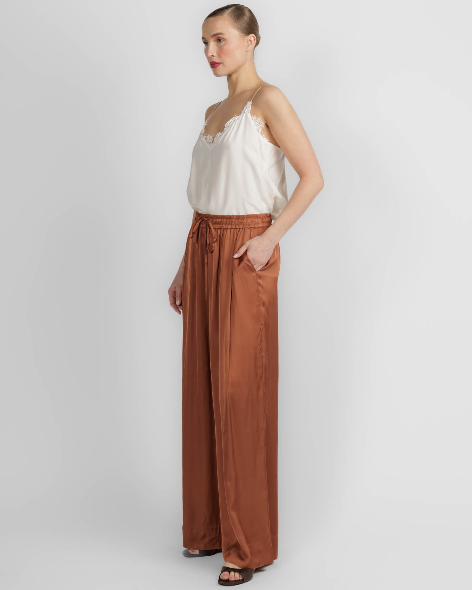 Julissa Pant