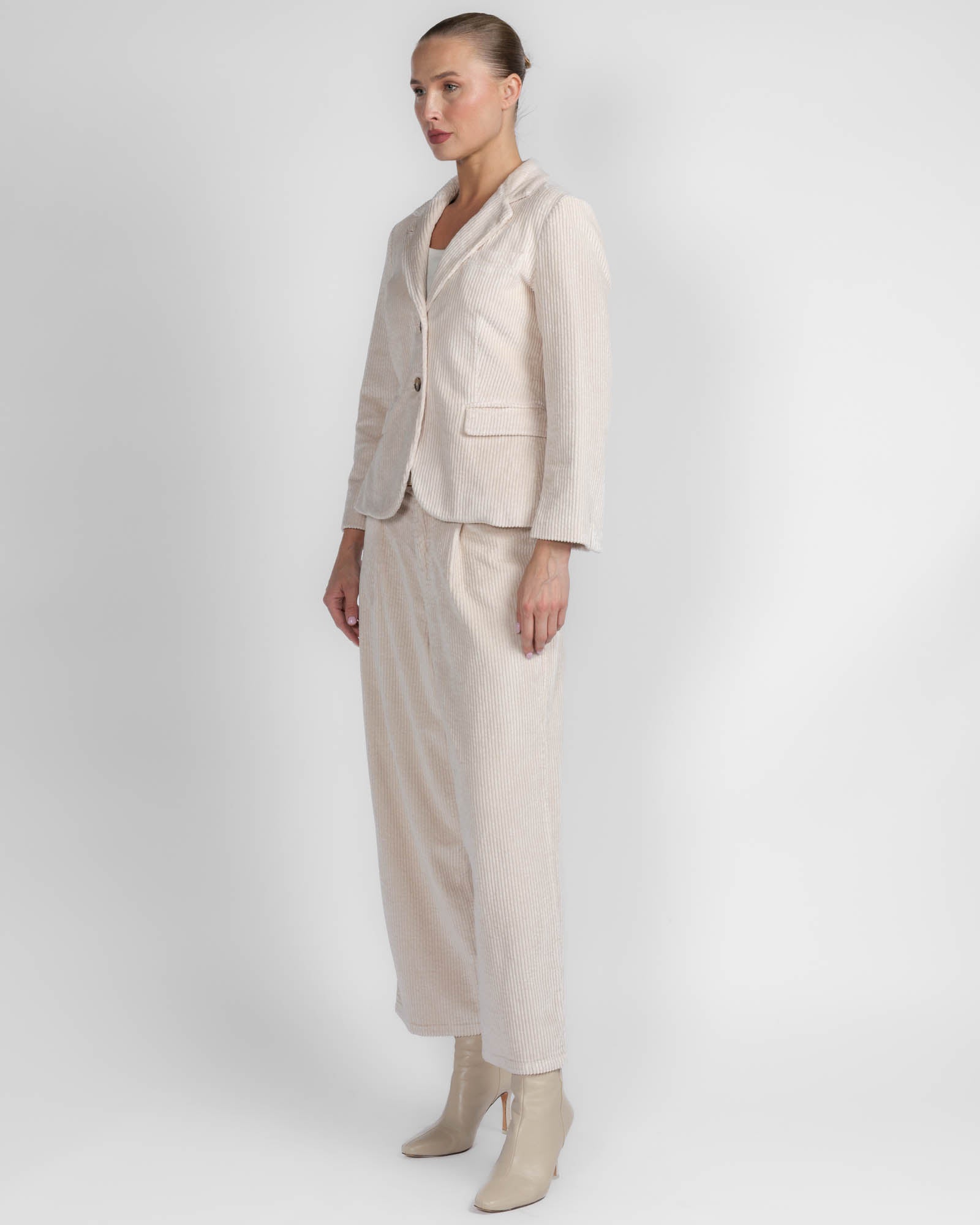 Lin Blazer