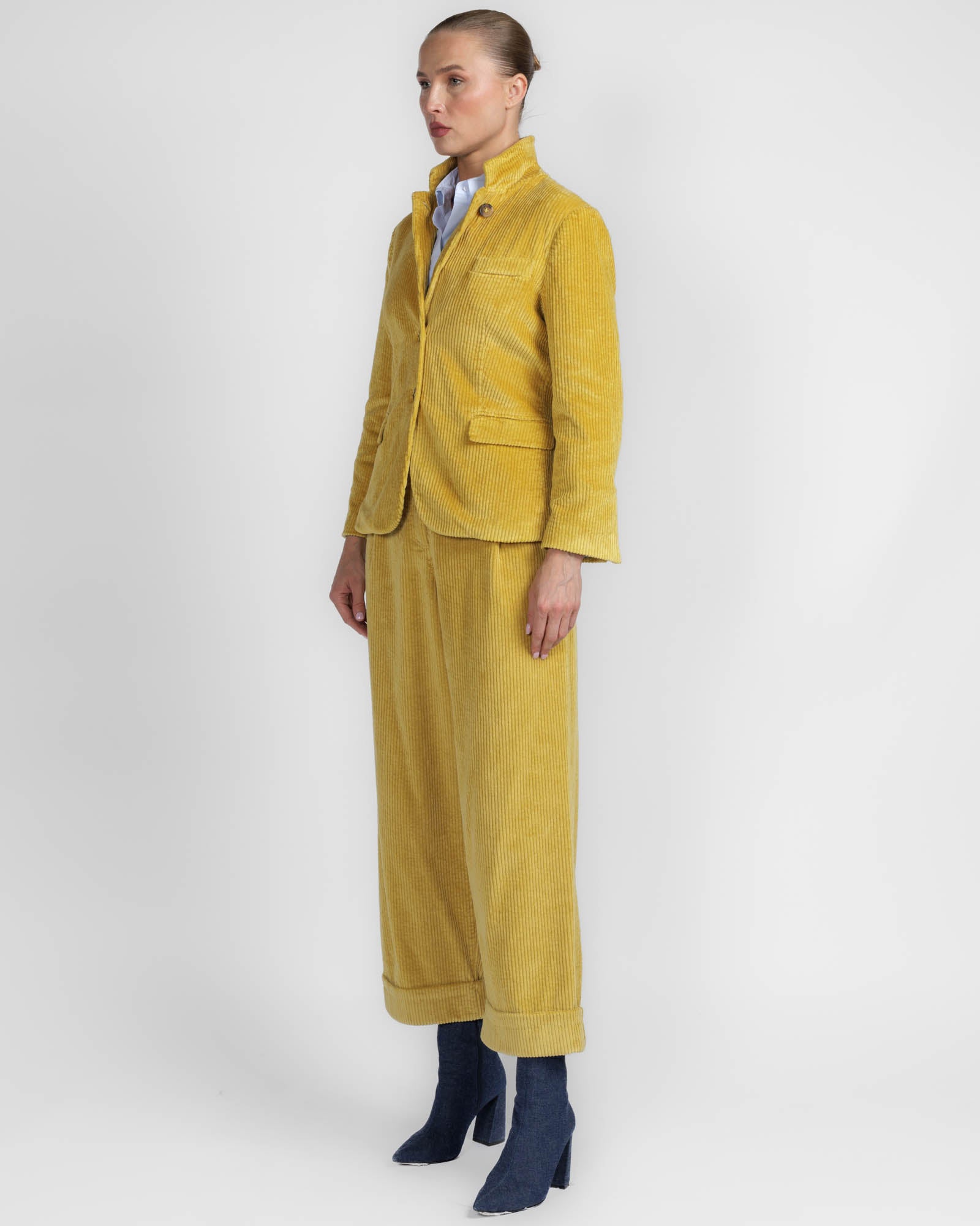 Lin Blazer