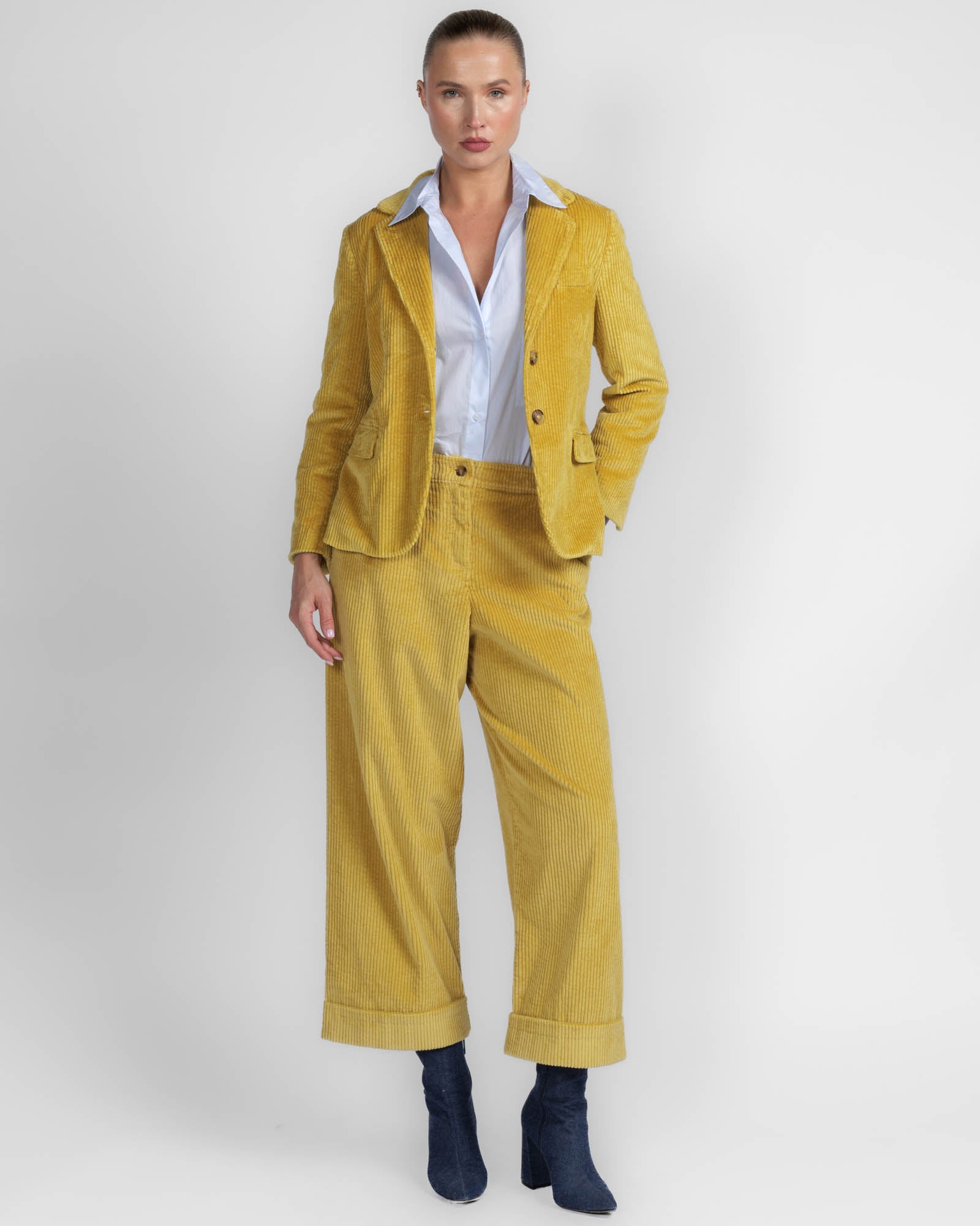 Lin Blazer