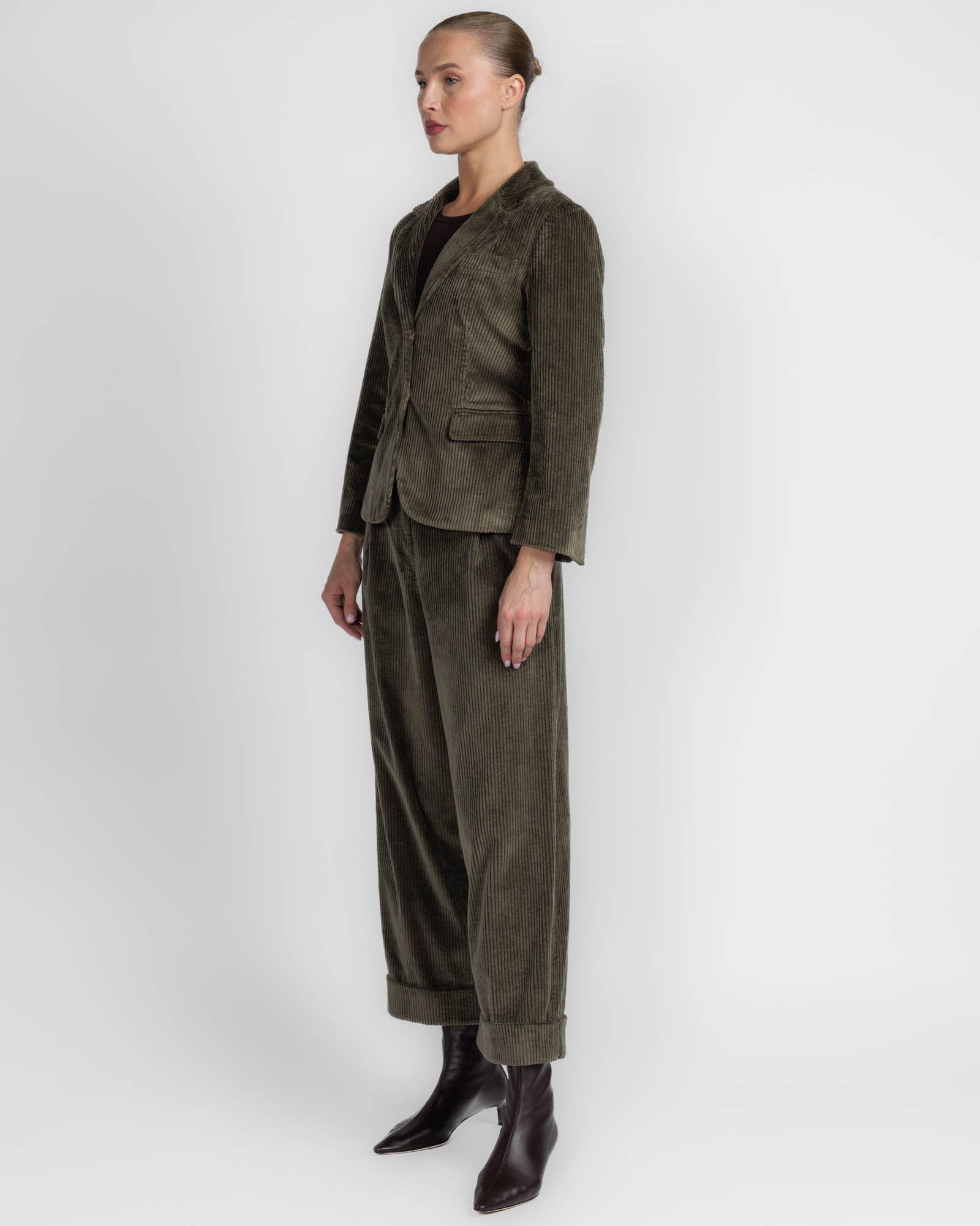 Lin Blazer