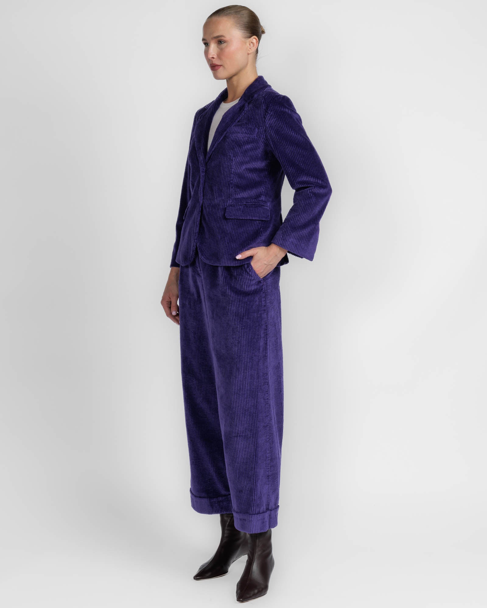 Lin Blazer