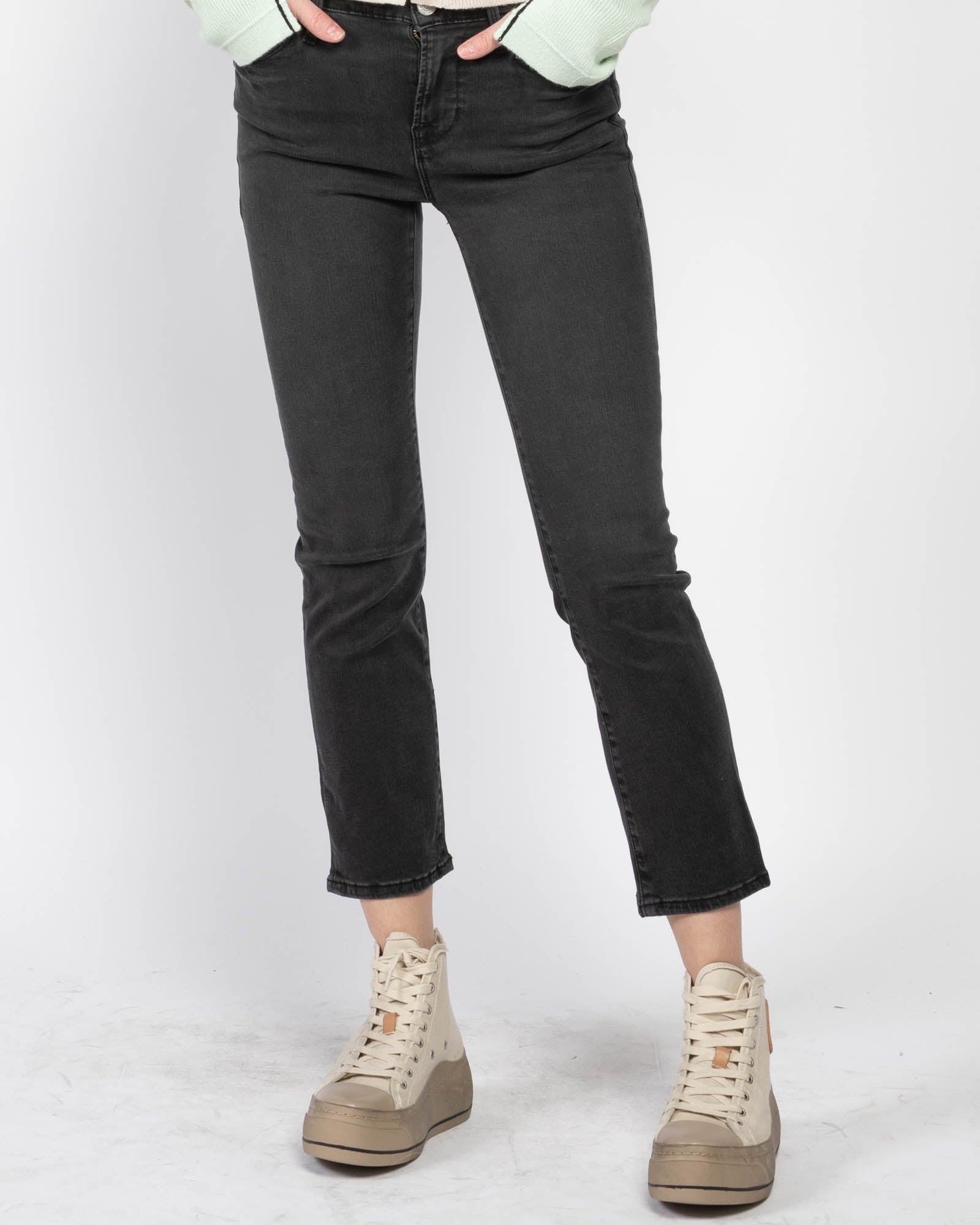 High-Waist Straight-Leg Jeans - Marco Wash